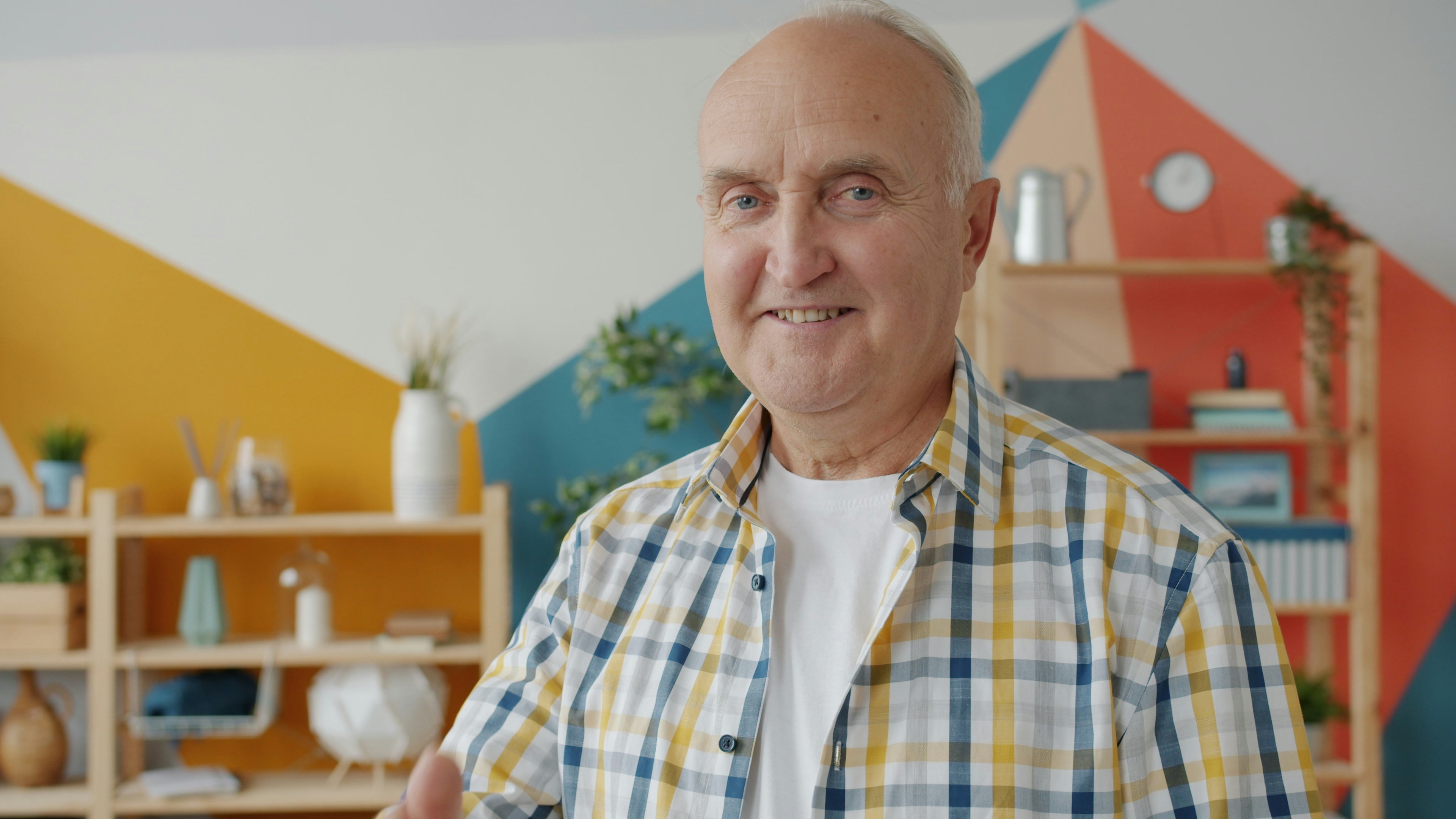 Elderly man thumbs up