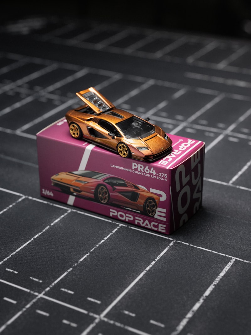 A premium 1:64 casting with the kind of glossy metallic finish that defines every Super Treasure Hunt