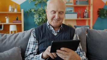 Tablet device ready for loan with pre-installed apps