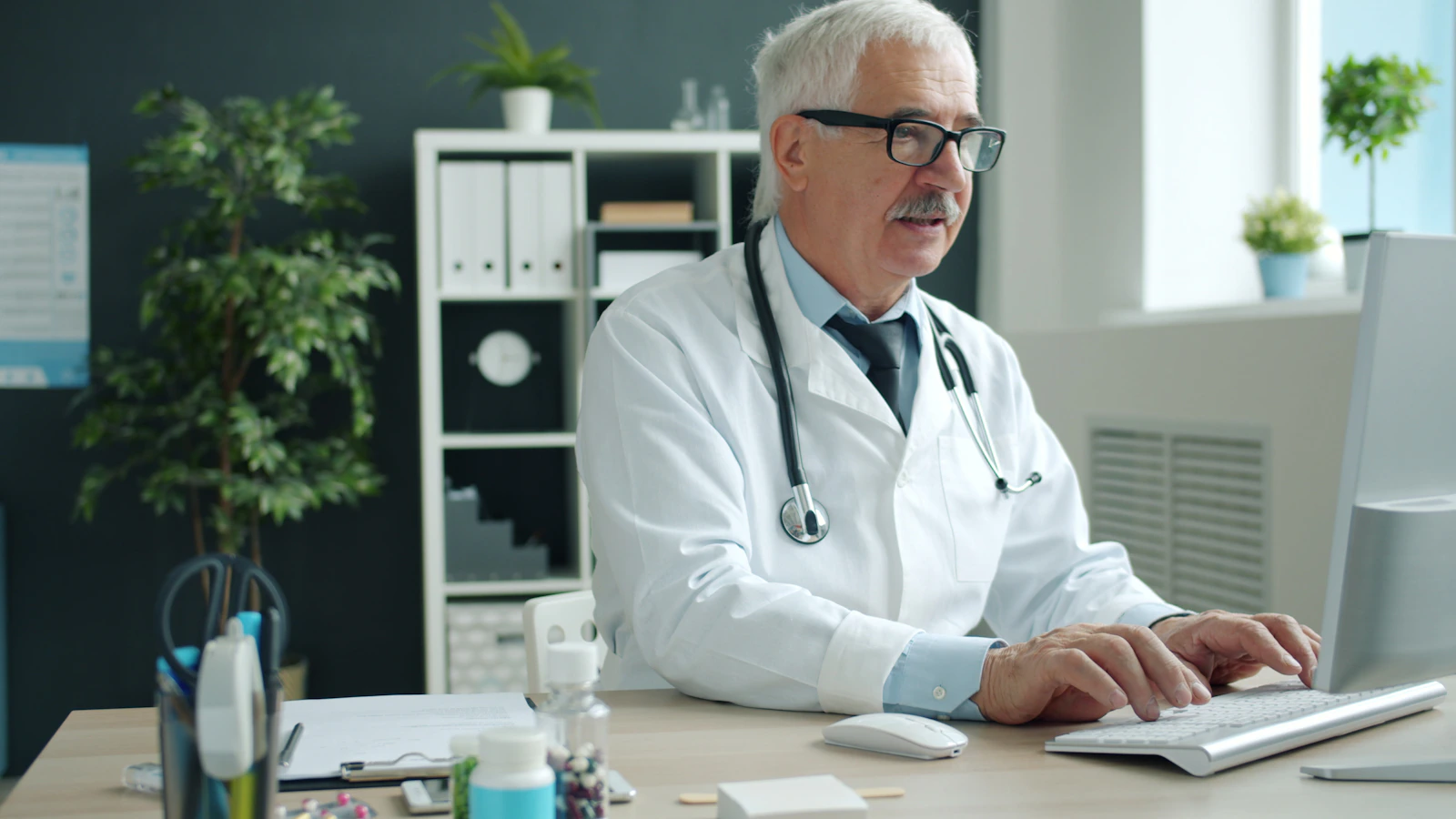 Attackers are shipping malware dressed up as a Philips DICOM viewer