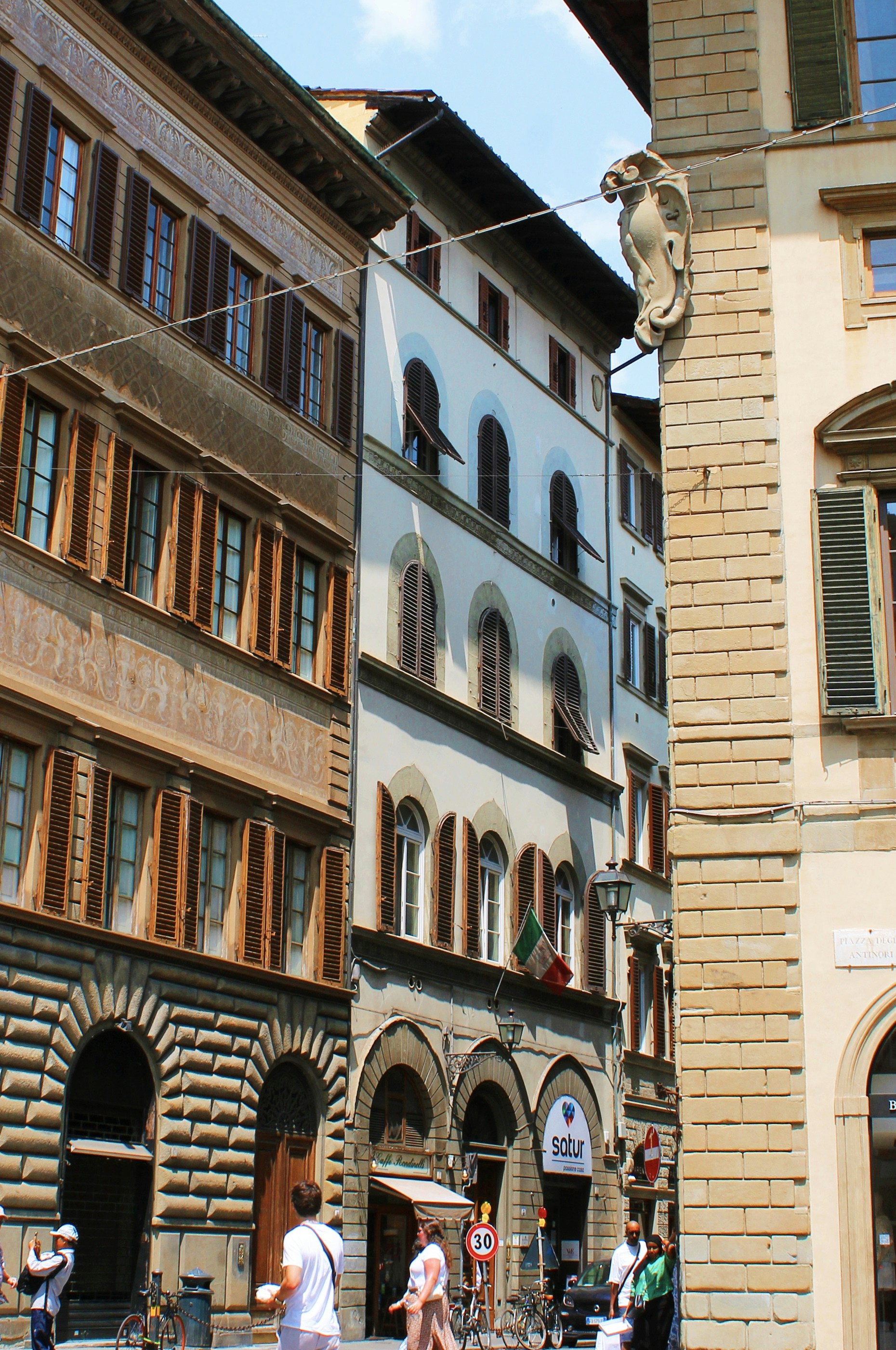 Photo by yaramacchado