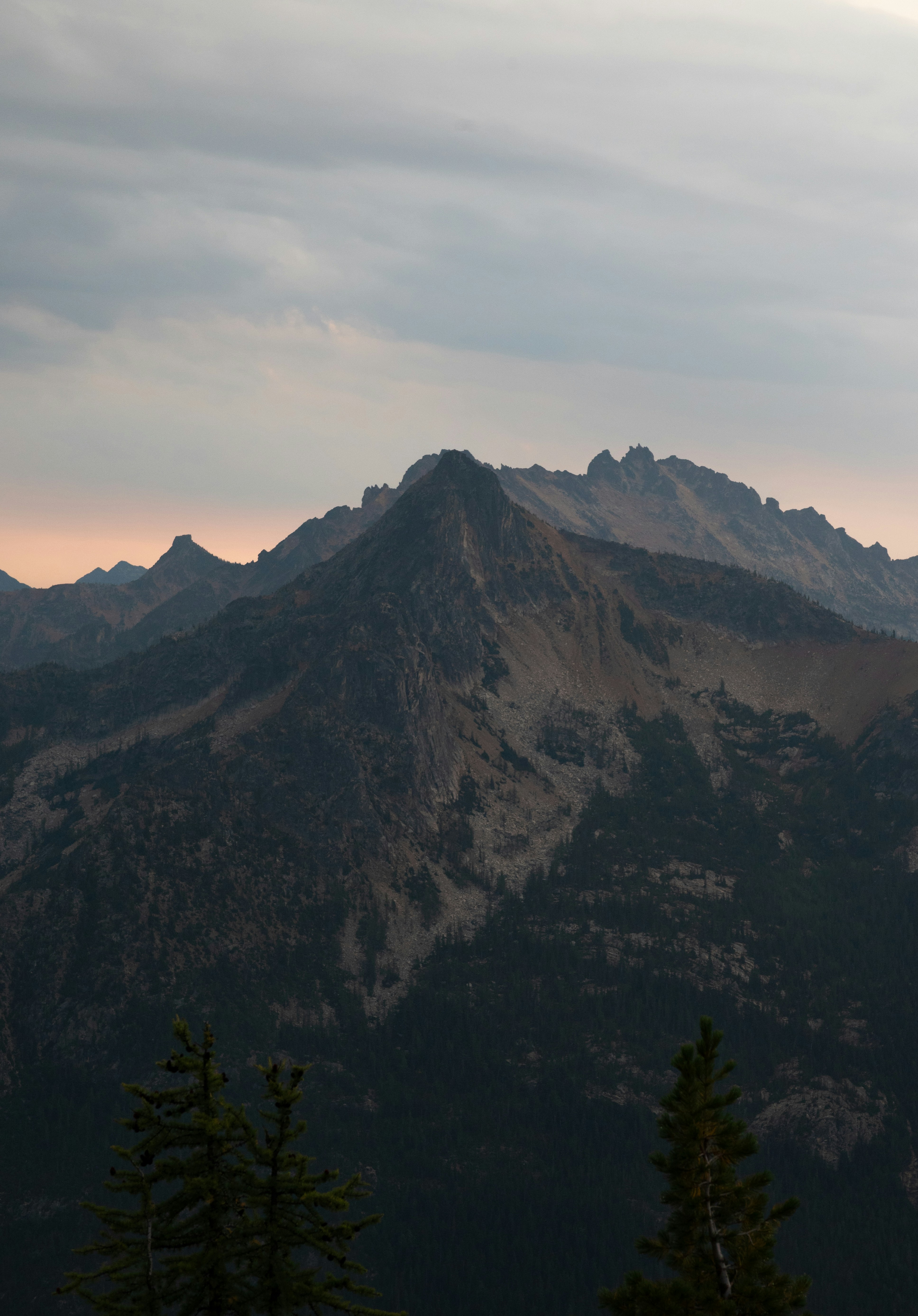 Luxury mountain tent night, premium camping gear forest, scenic hiking backpack vista, titanium camping stove flame., ilustrasi artikel Elevate Your Outdoor Experience: High-End Camping Gear Worth the Investment 8