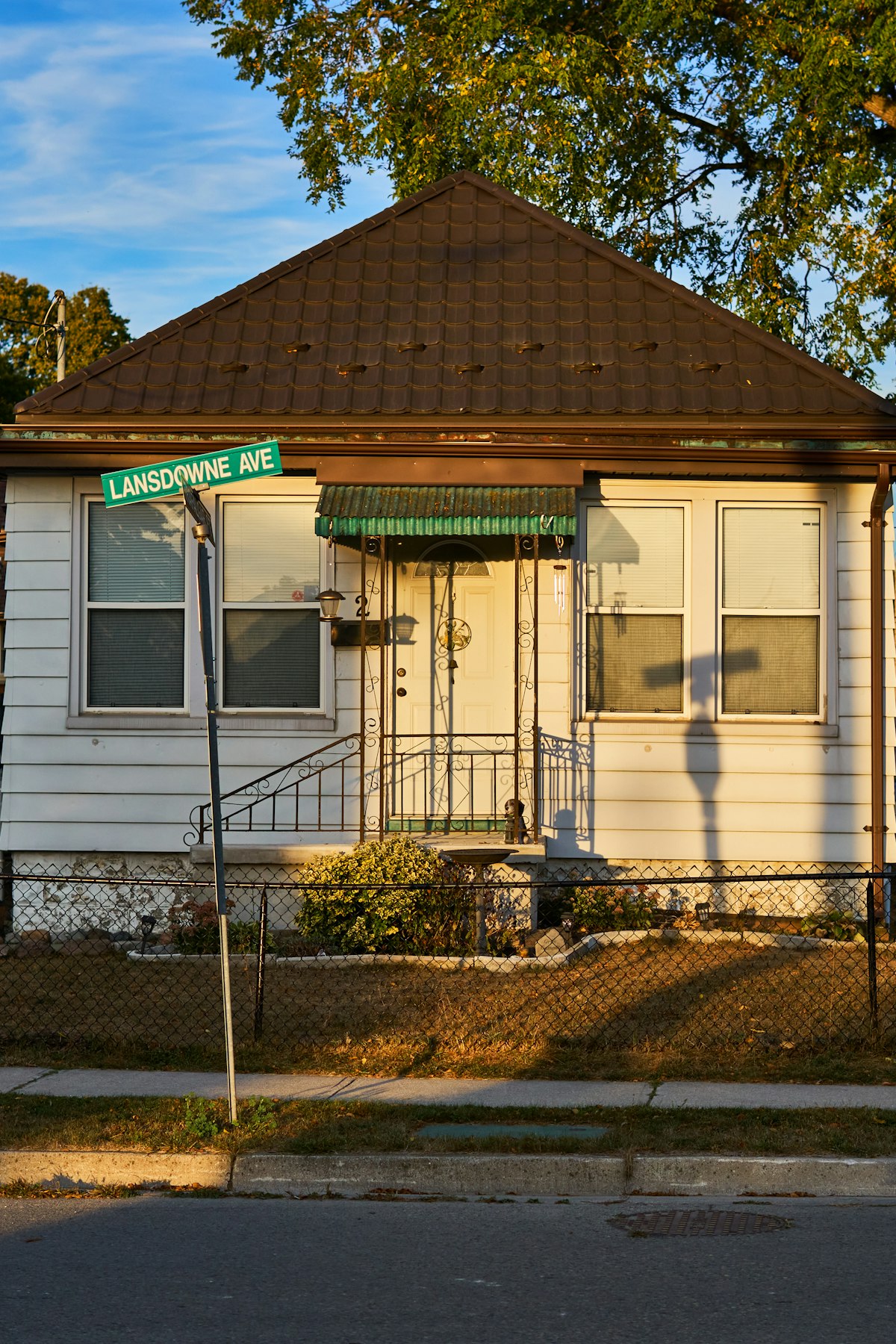 Realtor or Investor: Making the Right Choice for Your Foreclosure Situation