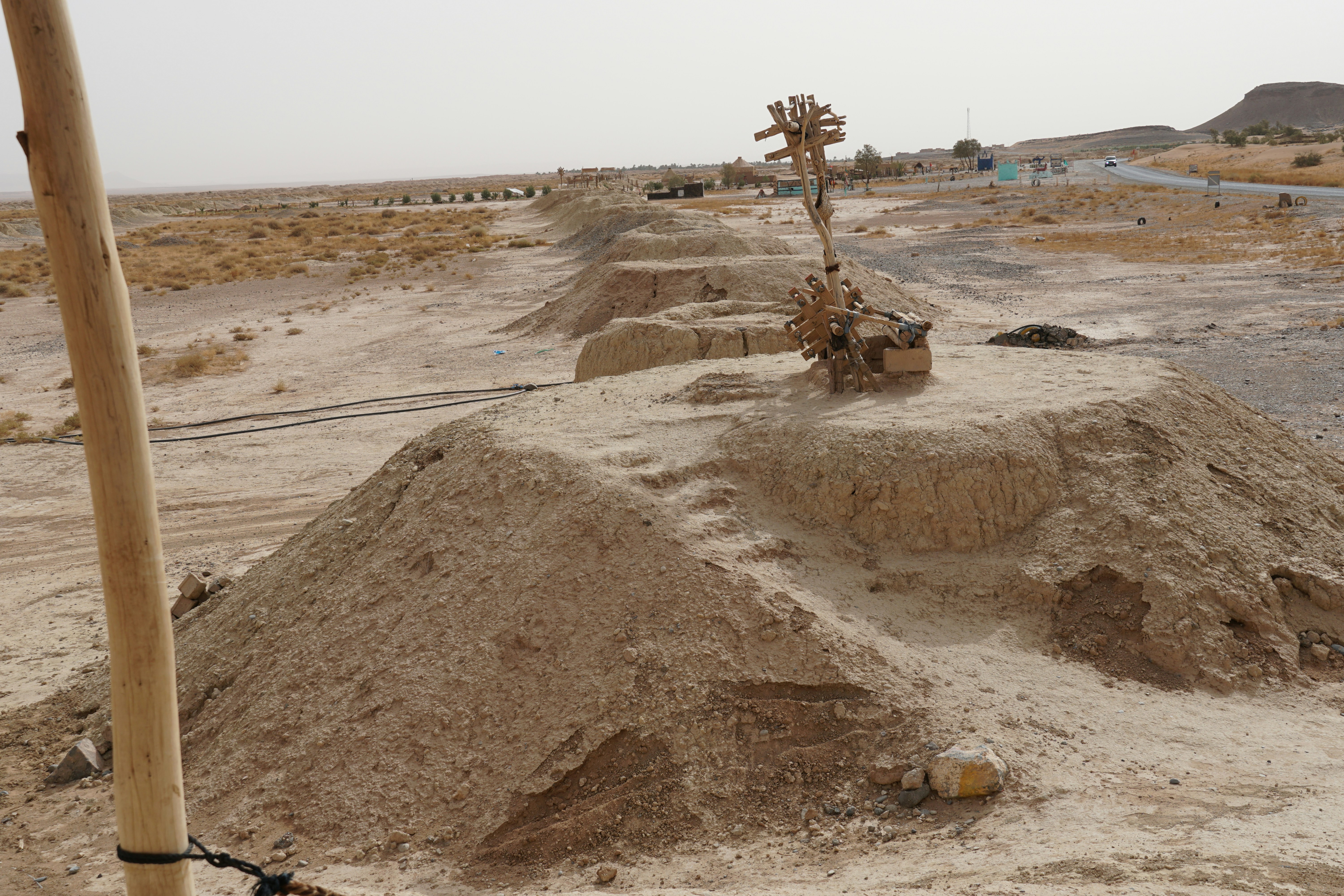 ancient desert landscape, wallpaper, Oposisi Politik terhadap Umayyah: Akar, Bentuk, dan Dampak 2