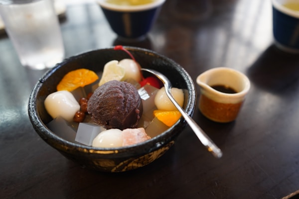 秋の上生菓子 錦秋 — あんみつの彩り