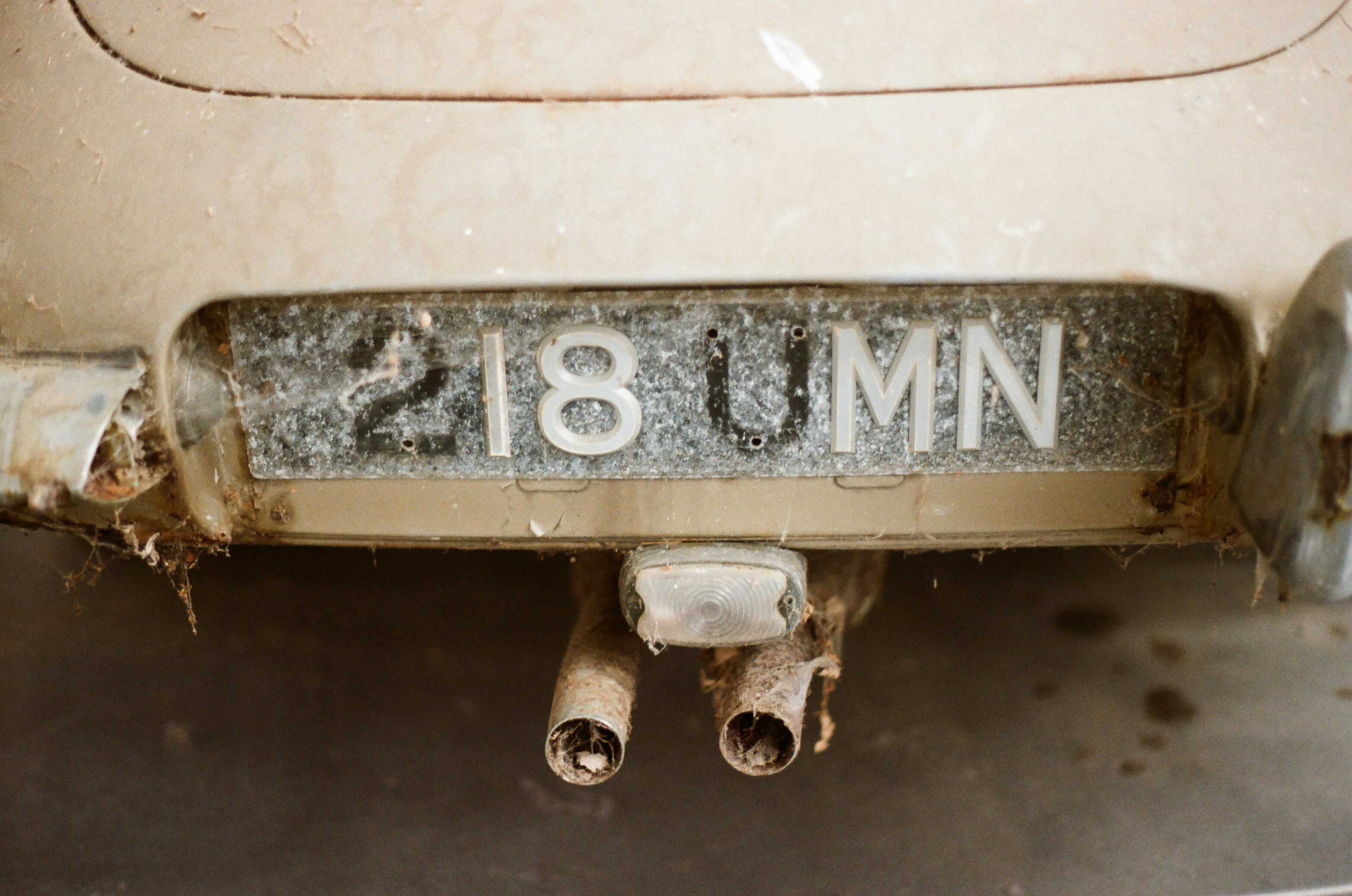 photo-1758795128953-a6039b0355ee?ixid=M3wxMjA3fDB8MXxzZWFyY2h8MTR8fHMlQzMlQTUlMjBwJUMzJUE1dmVya2FyJTIwbWV0YWxscHJpc2VyJTIwZGluJTIwc2tyb3RiaWx8ZW58MHx8fHwxNzcyMTA1MzgzfDA\u0026ixlib=rb-4.1.0