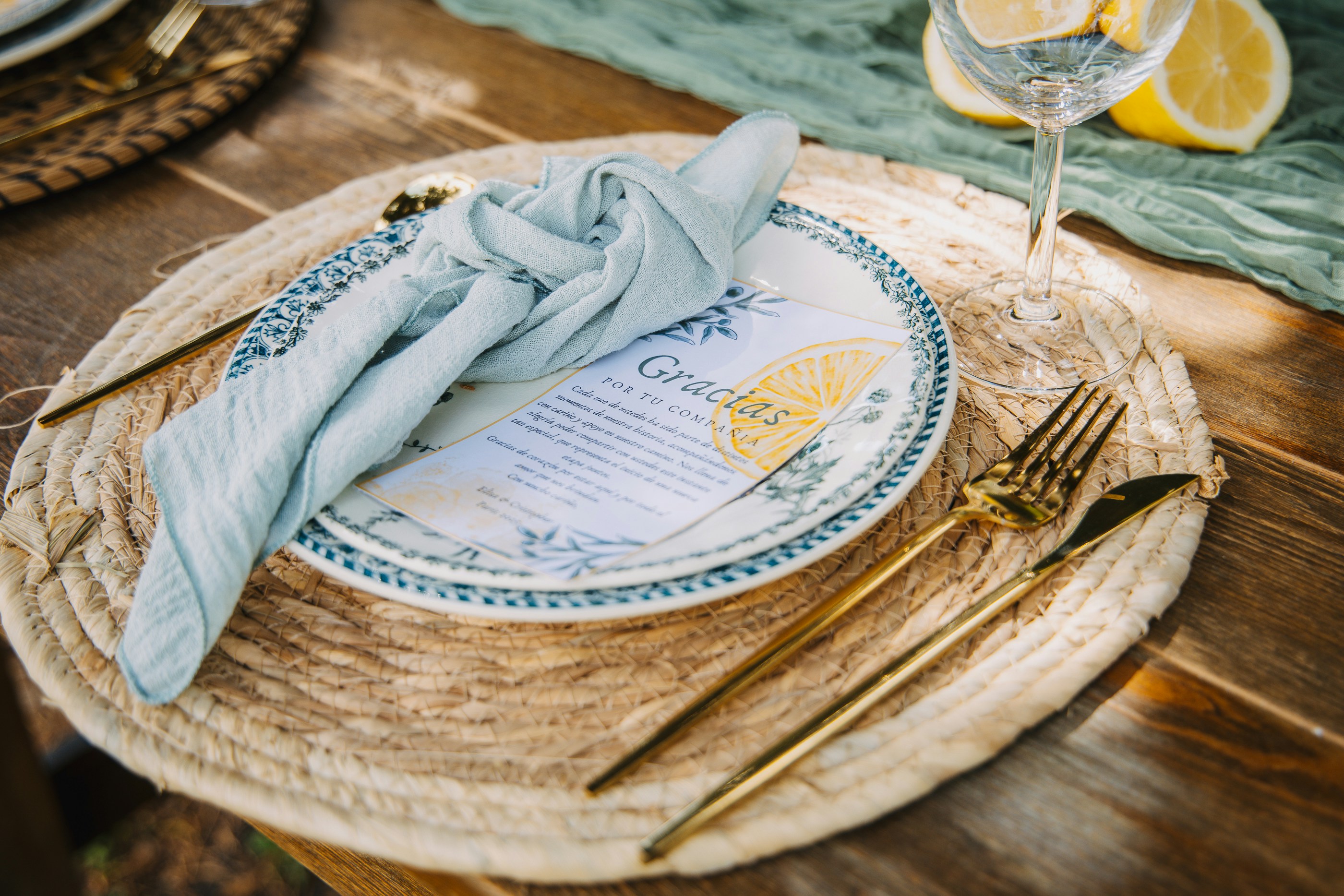 Elegant table setting detail, ilustrasi artikel Crafting Elegance: Your Guide to Designing a Stylish Wedding Menu Card 2