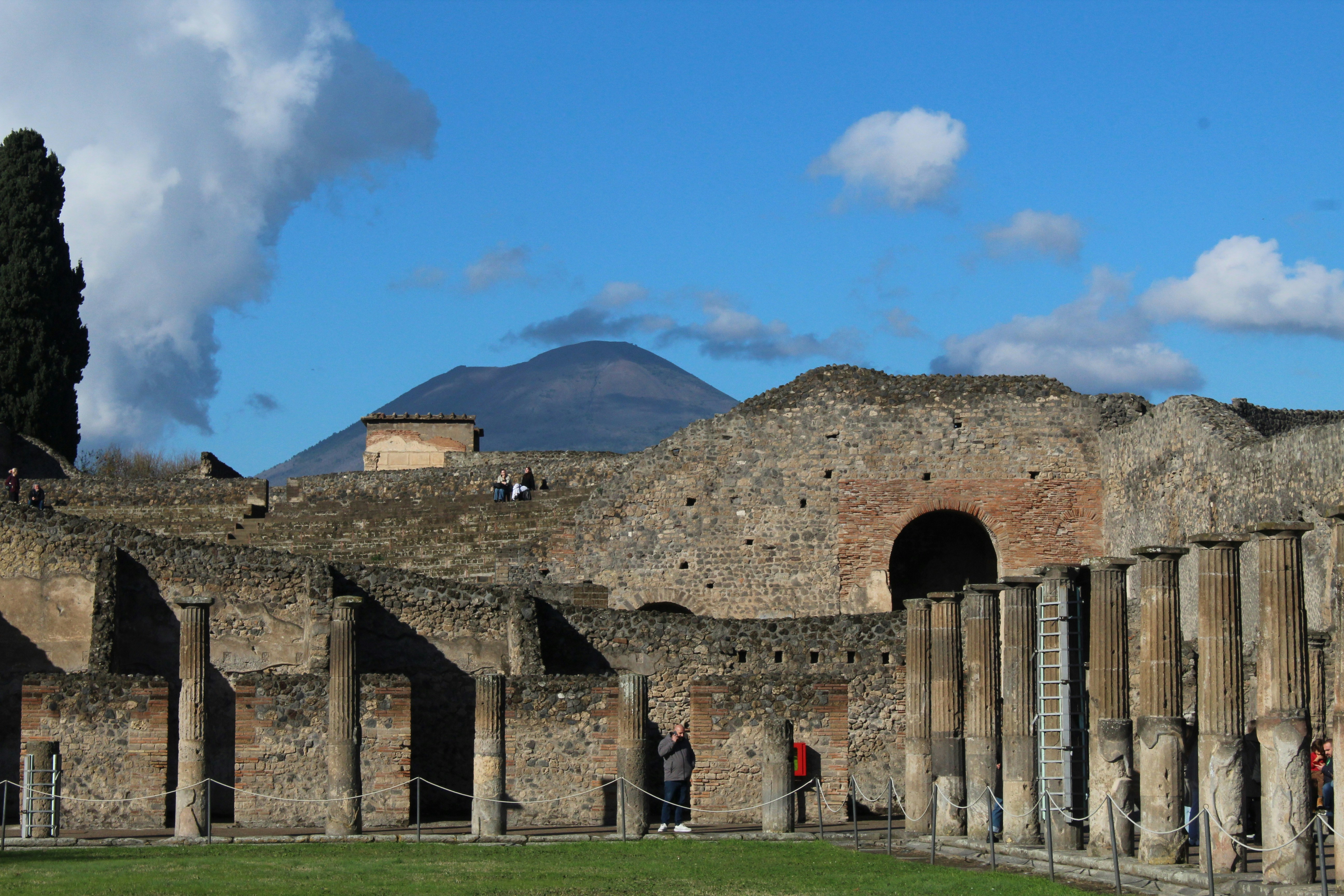 Pompeya/Pompeii ancient Roman city buried by the eruption of Vesuvius in 79 AD