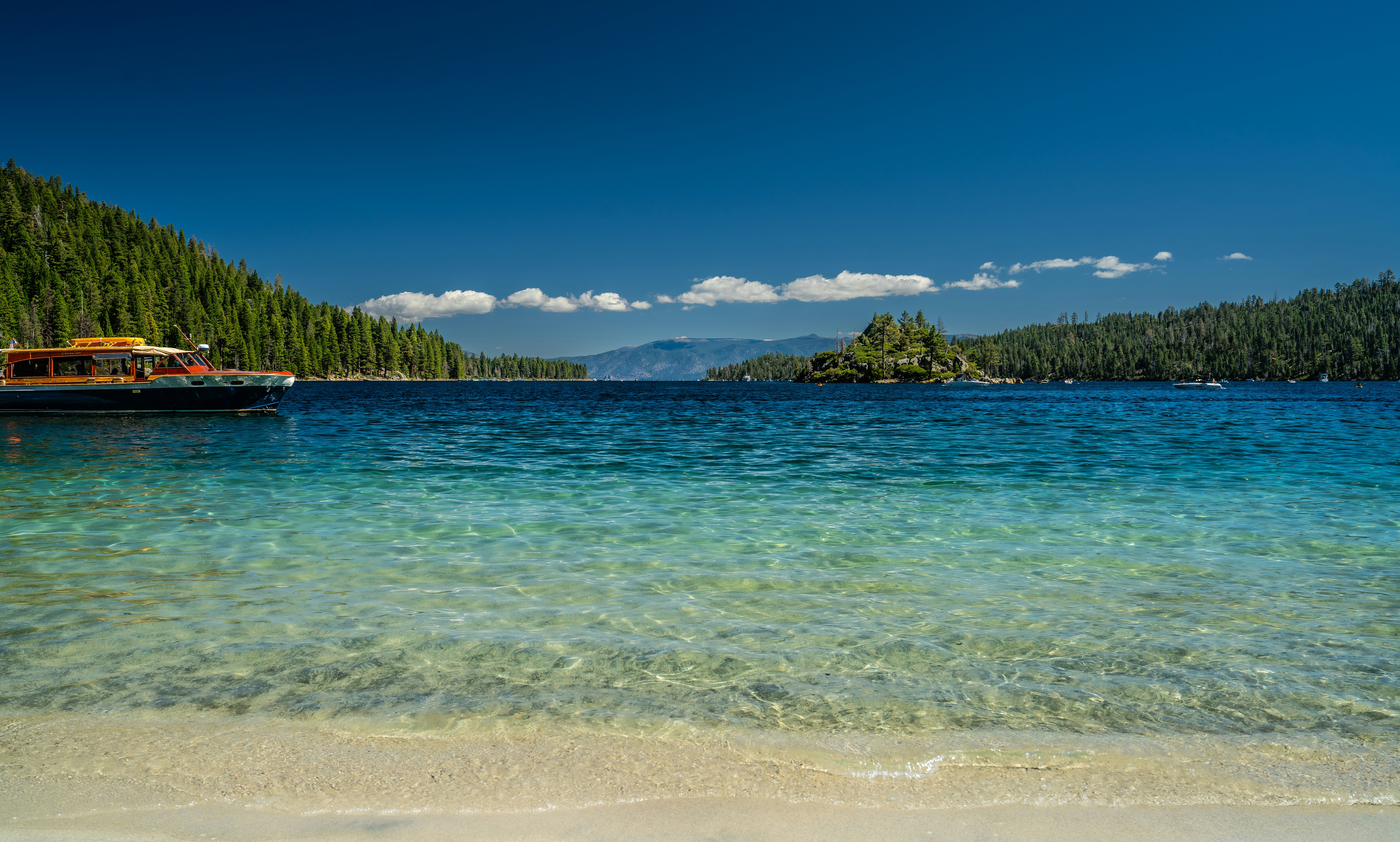 Photo by happy_pixel