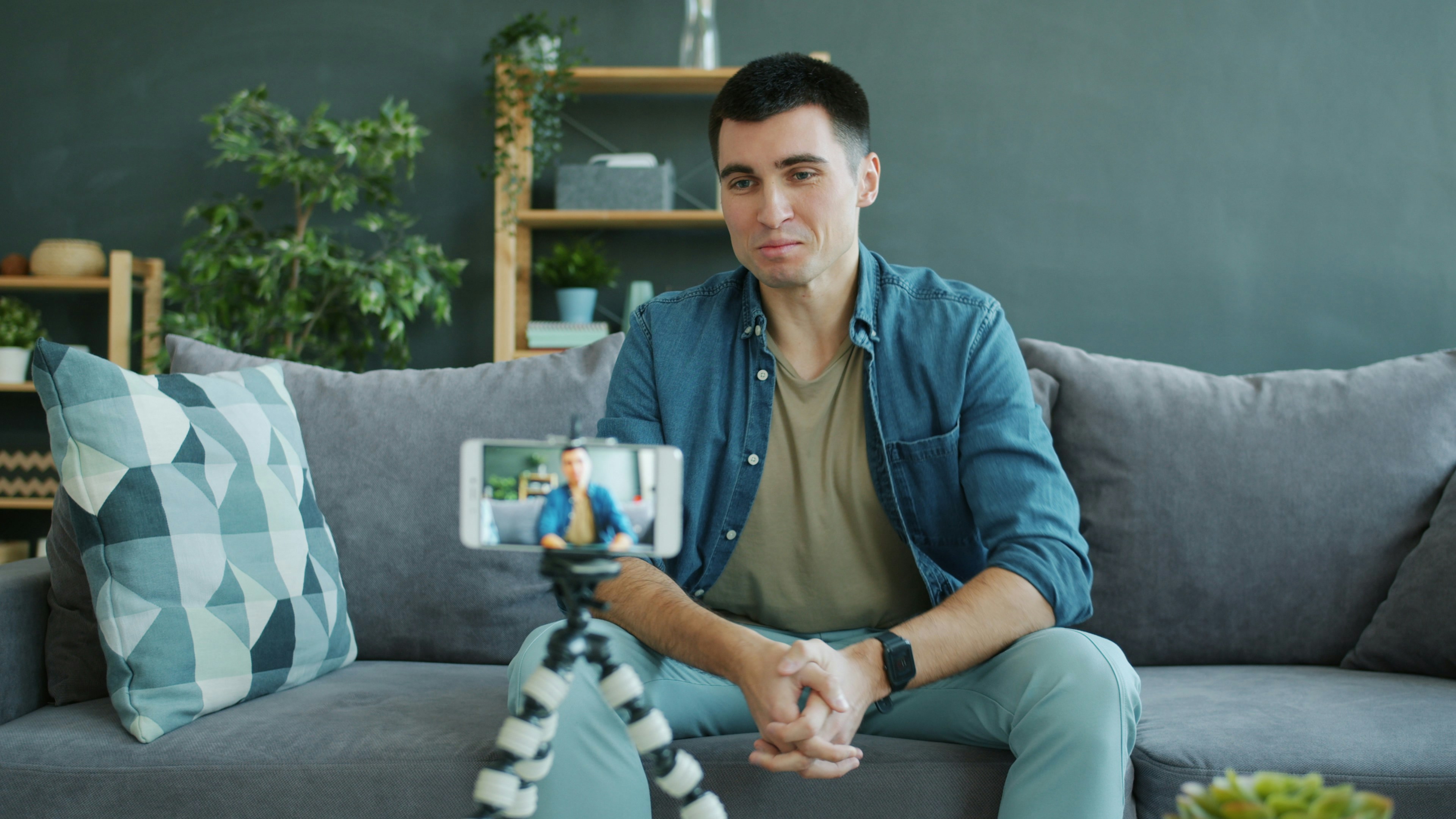 Video Testimonials in Reputation: Collect and Display Customer Videos