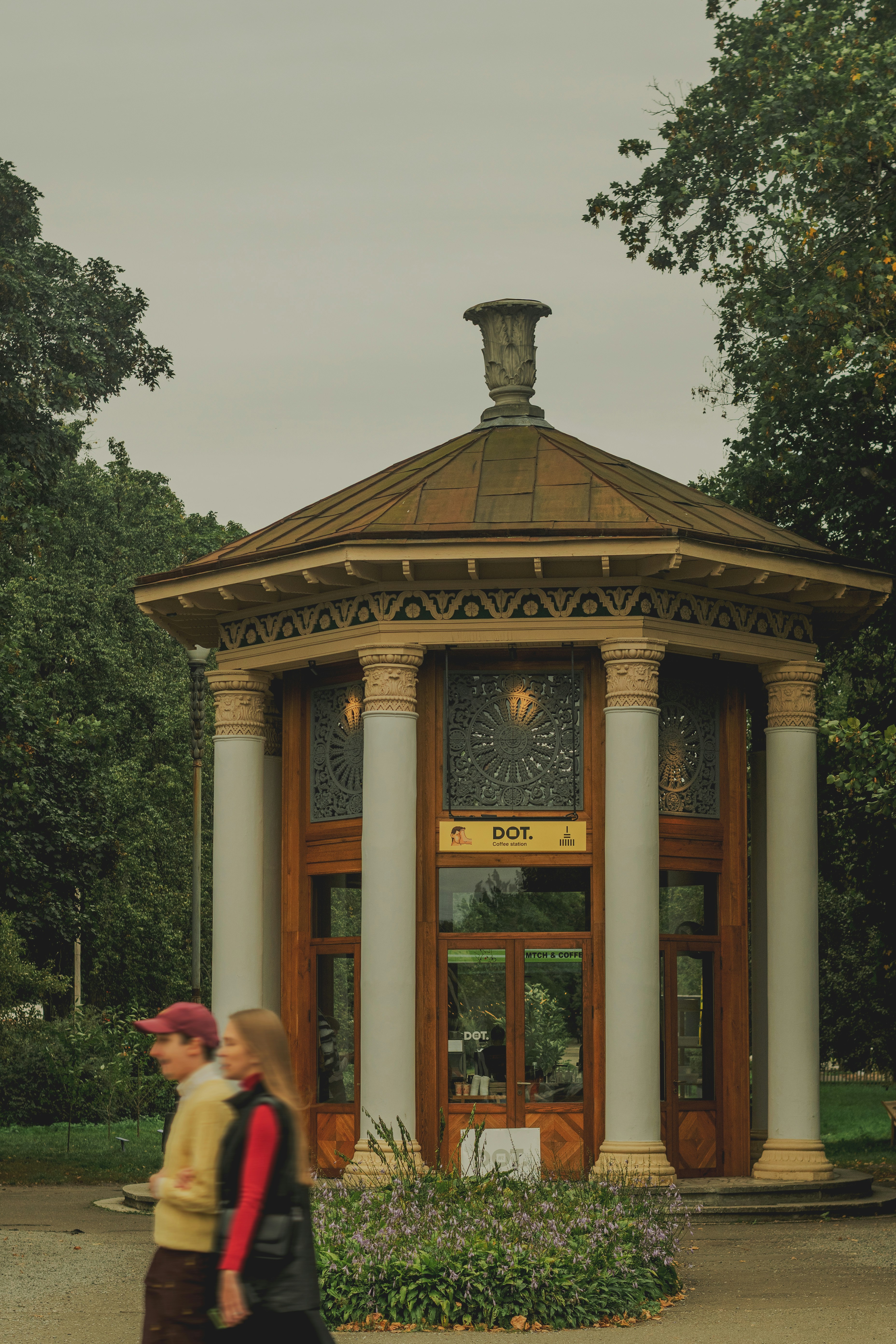 Photo by eugenivy_now