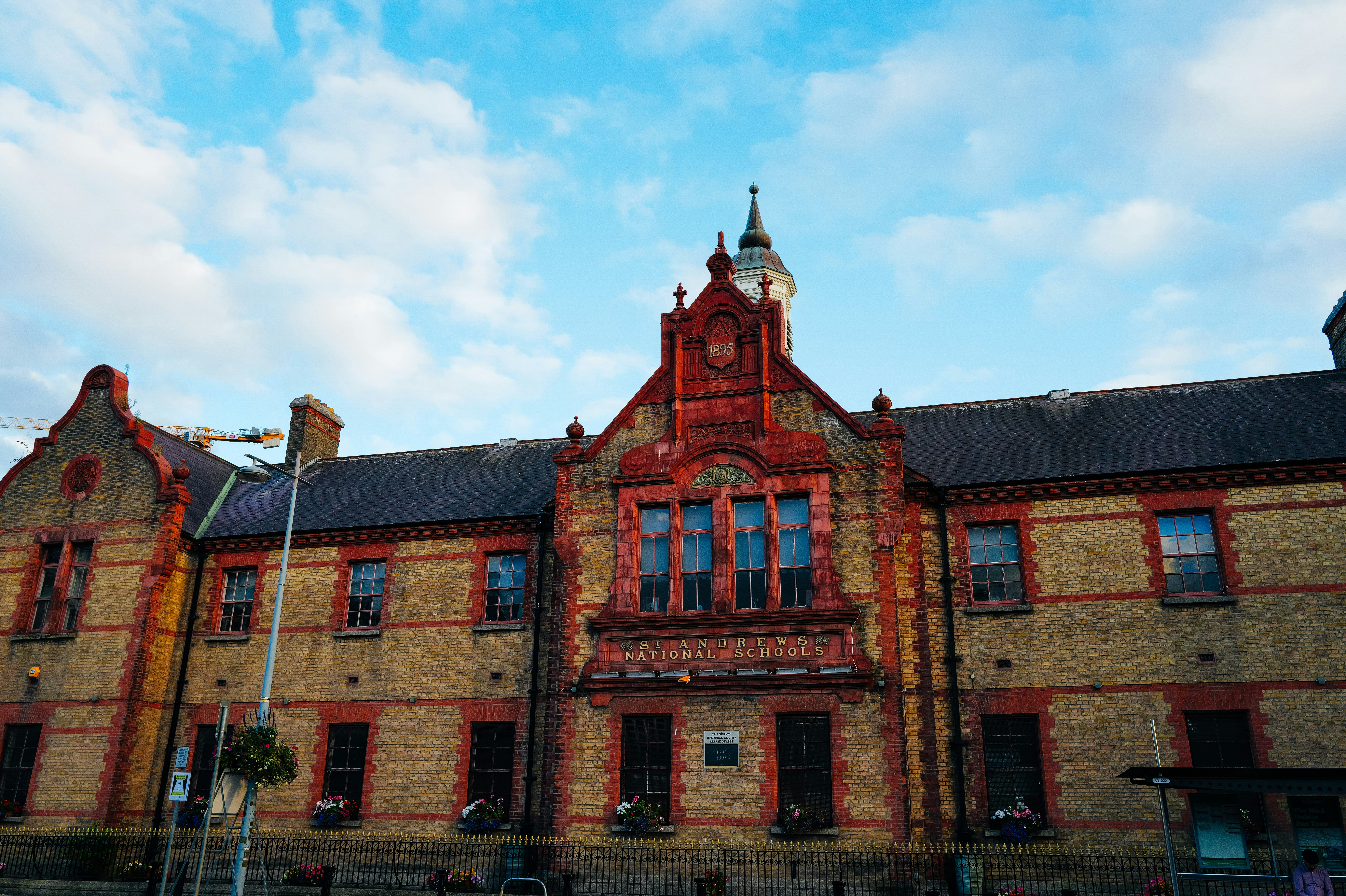 Photo by adrienolichon