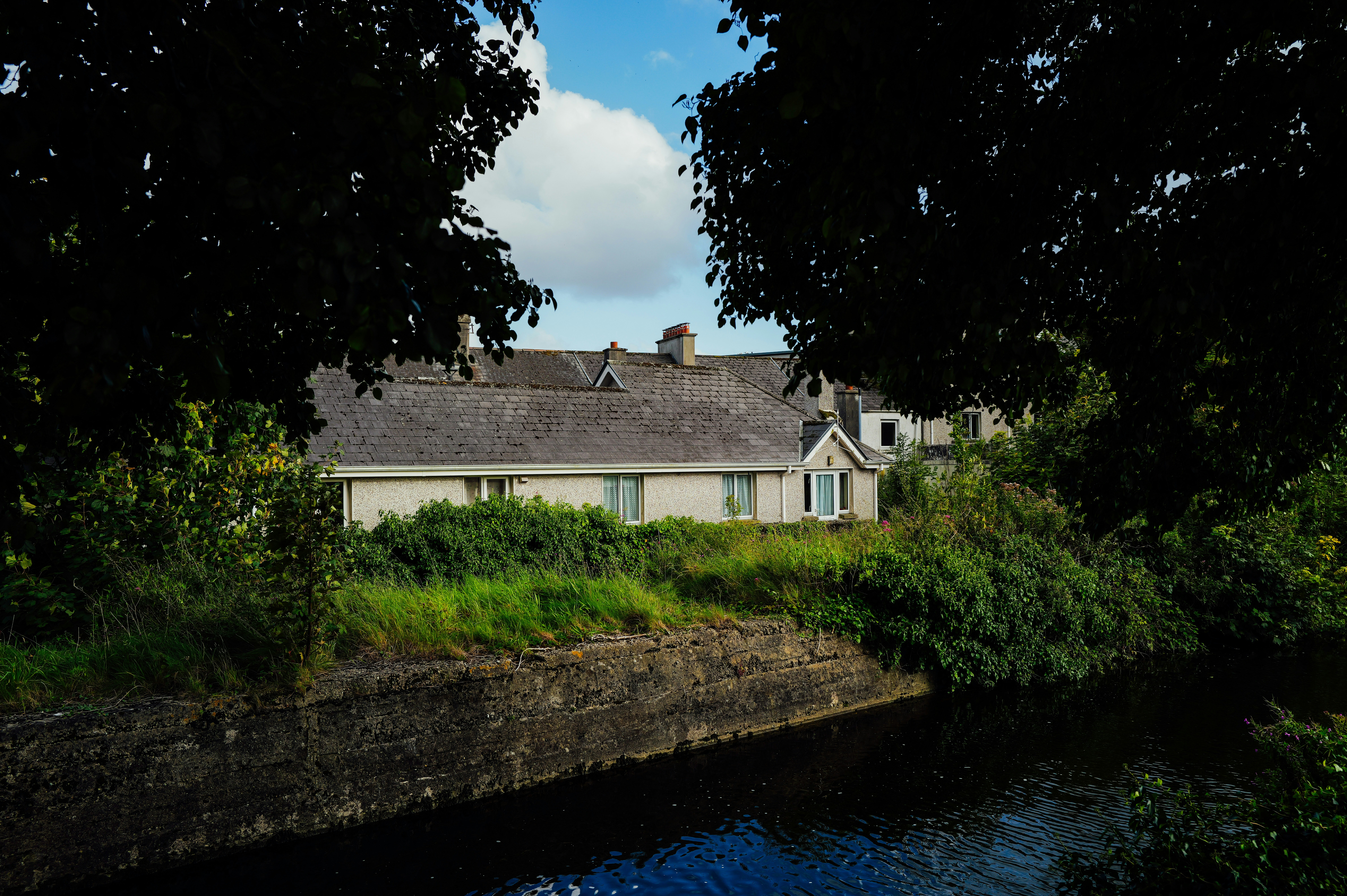 Photo by adrienolichon