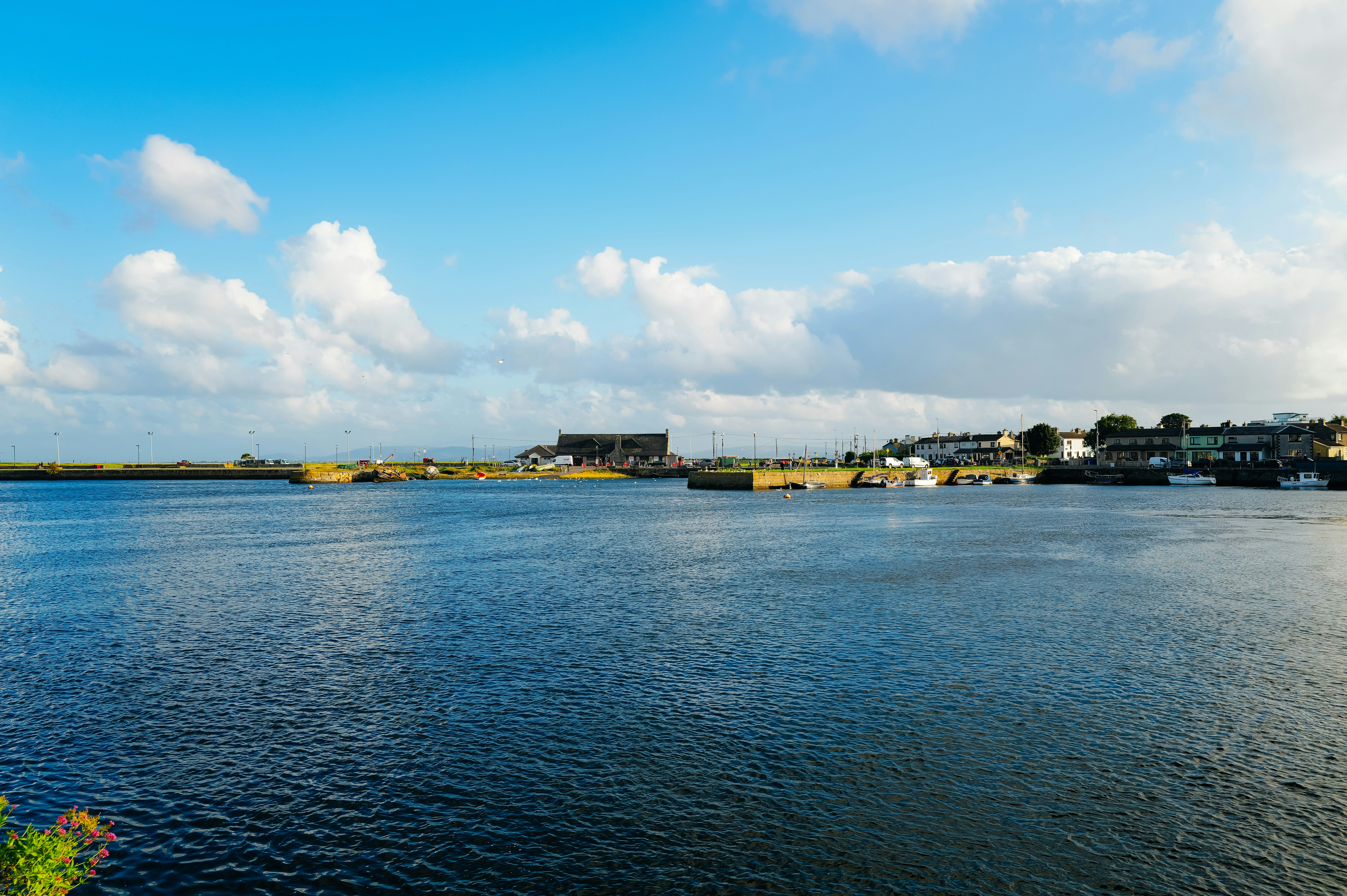 Photo by adrienolichon