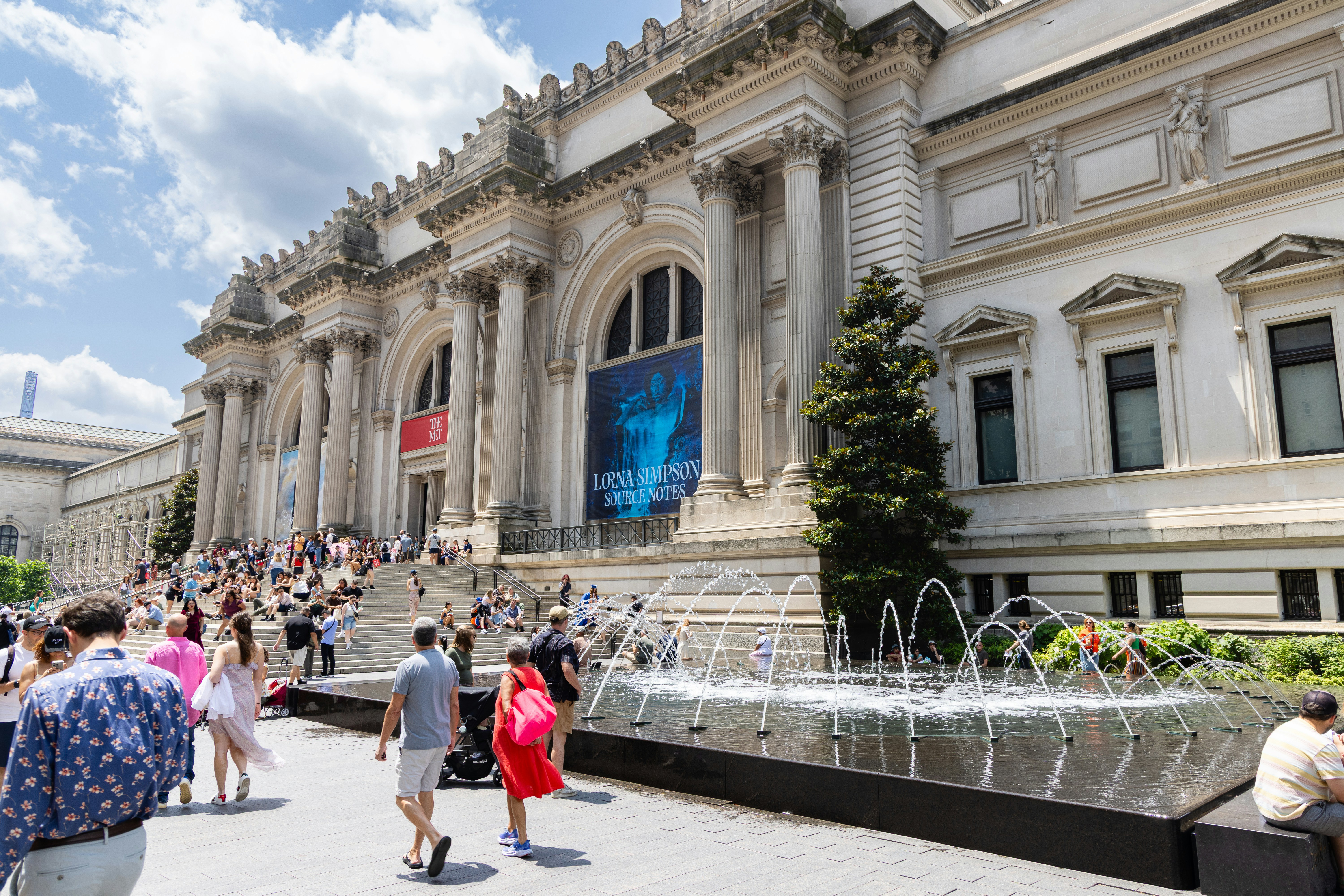 Man arrested after incident at Met Museum, NYPD says