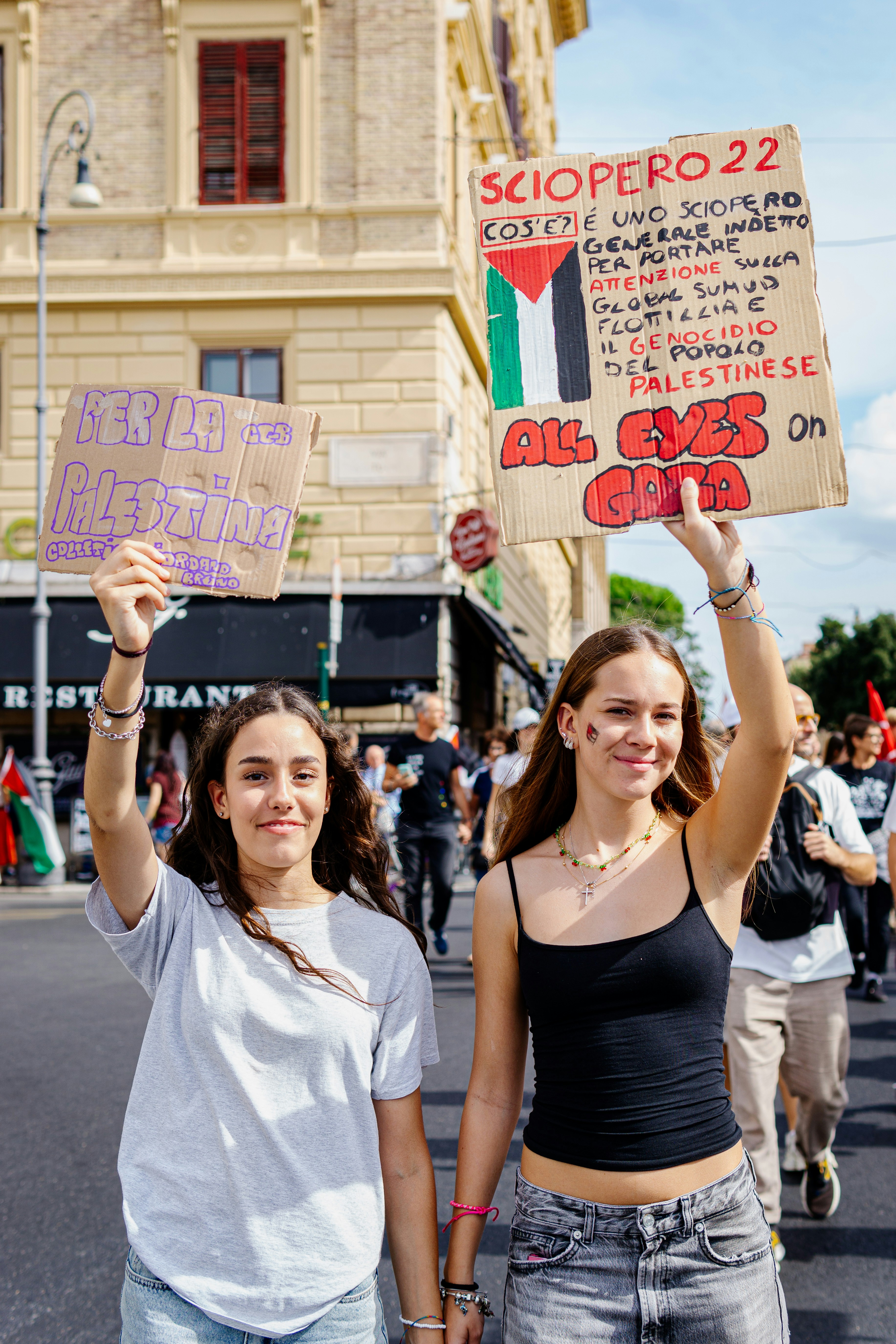 MOJO Radio | Students Demand Palestinian Statehood post image