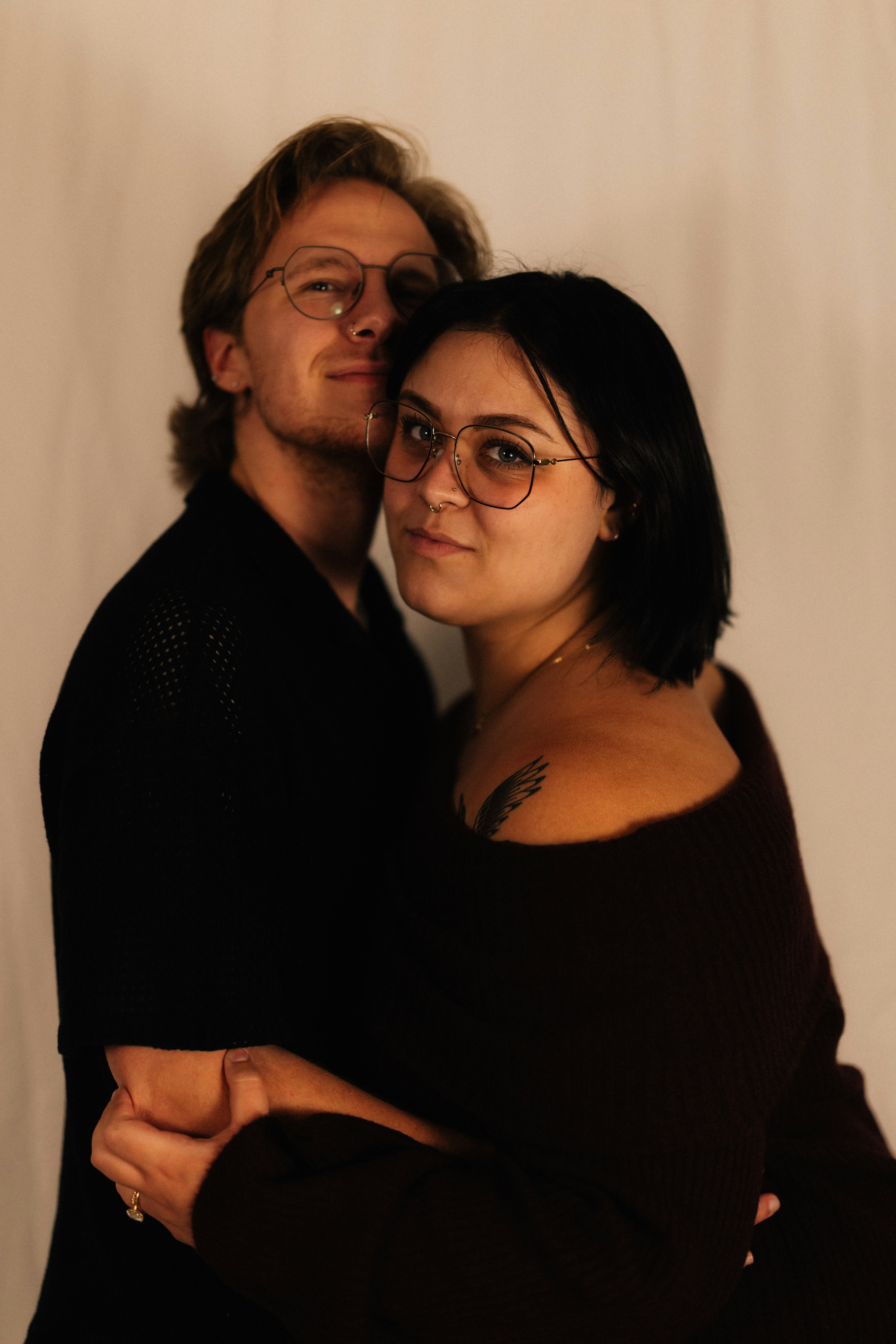 Soft focus couple portrait, ilustrasi artikel Crafting Your 