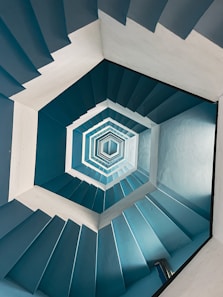 Hexagonal staircase with blue and white steps