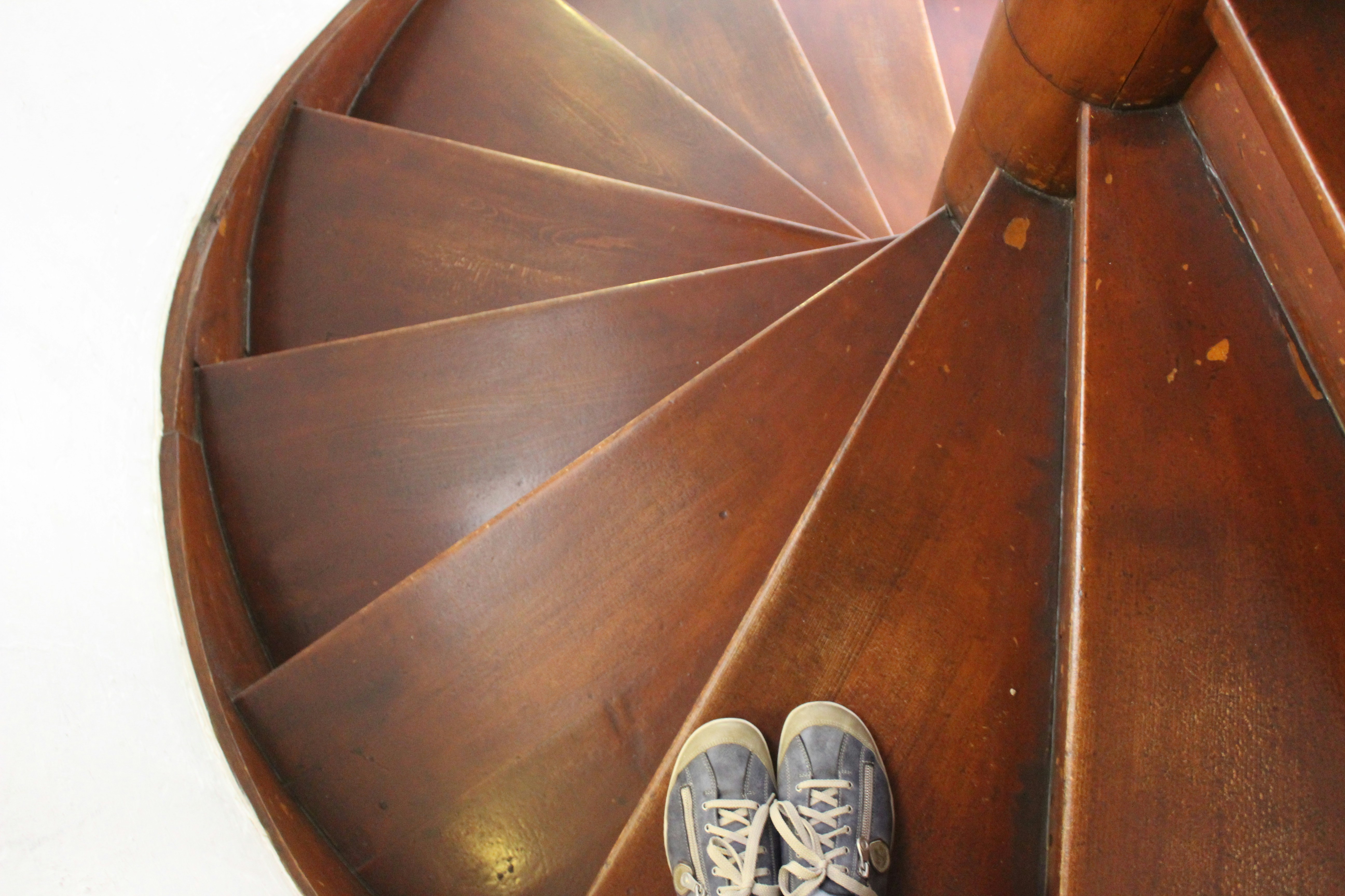 Shoe photoshoot - side-angle