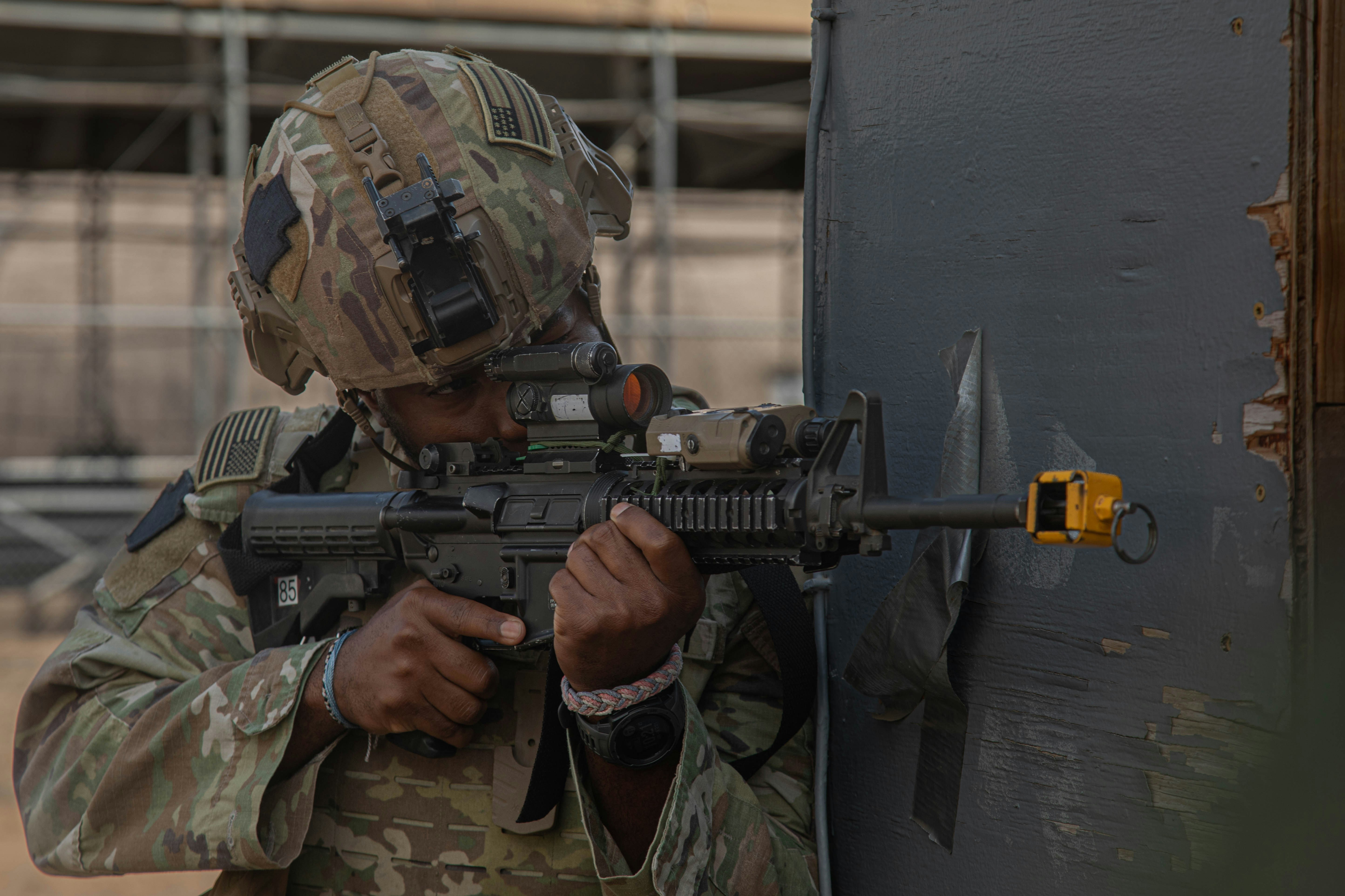 Blackouts, Batteries and Panic: Practical Power Resilience Strategies for Calm Households (2026)