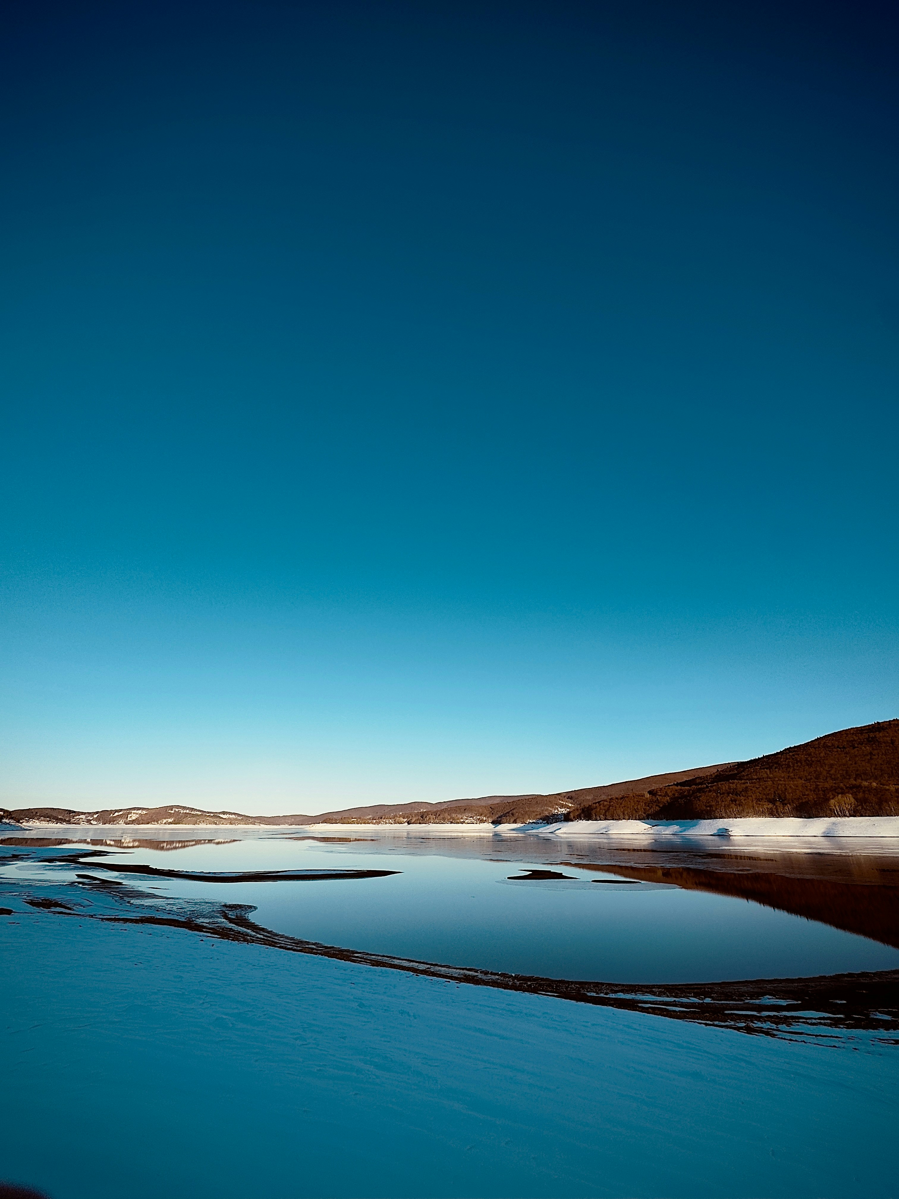 Photo by kristoferboev