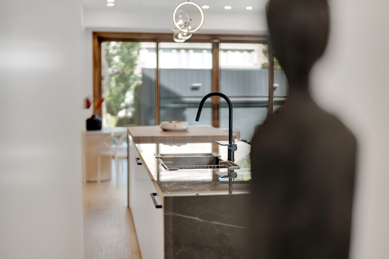 Modern kitchen plumbing