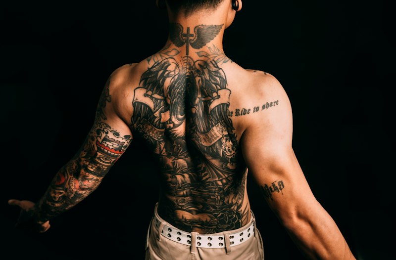 Blackwork — tatuaje en negro sólido