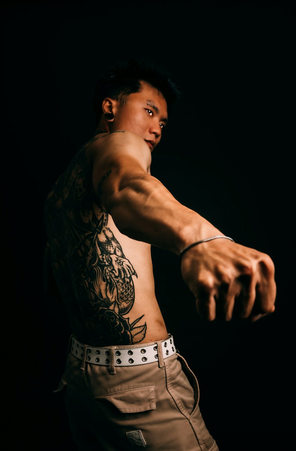 Phượng Hoàng Bán Thân