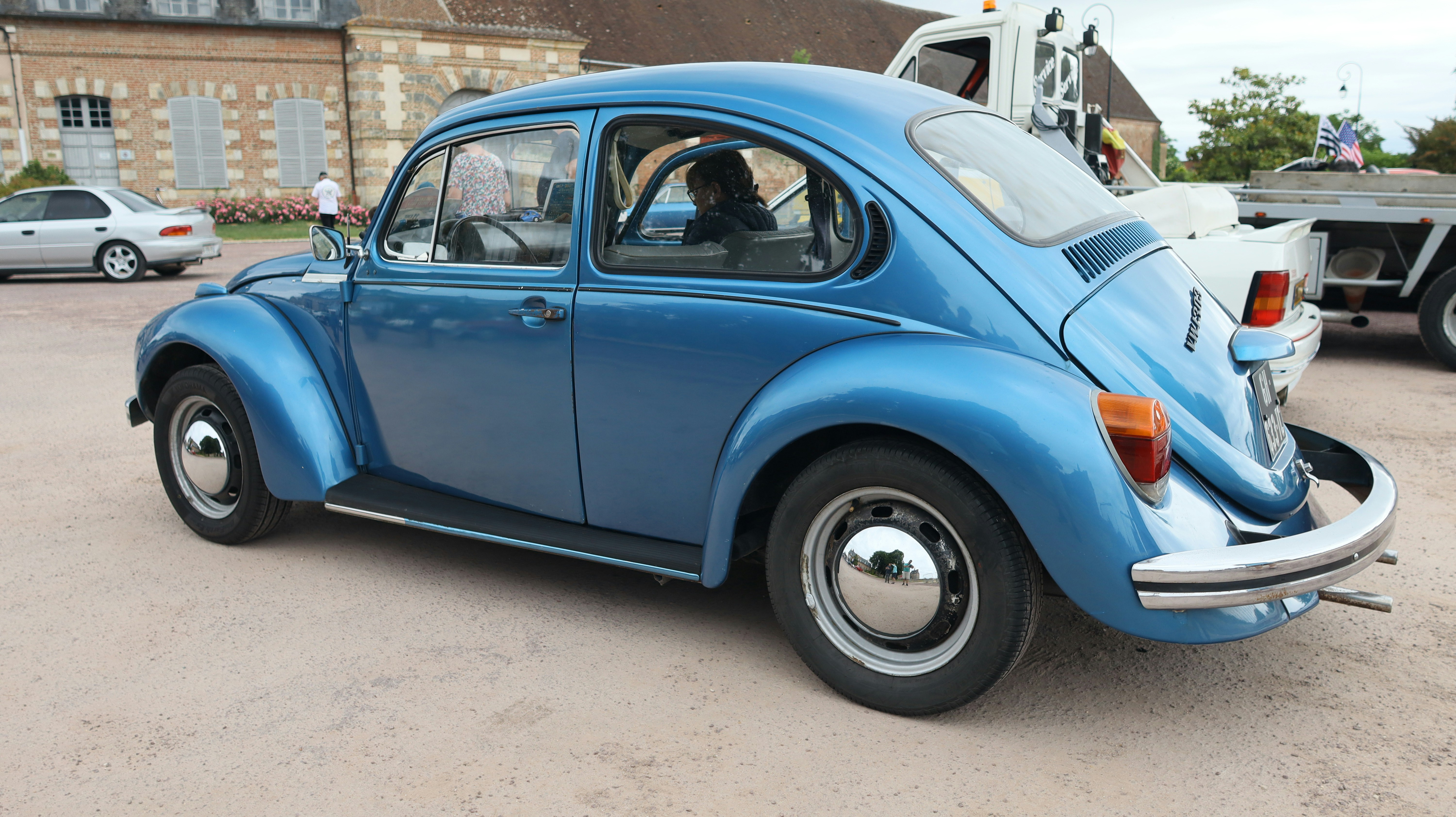 blue mens football cleats