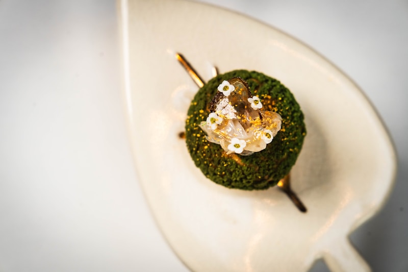 Gourmet-Appetizer mit Blattgold