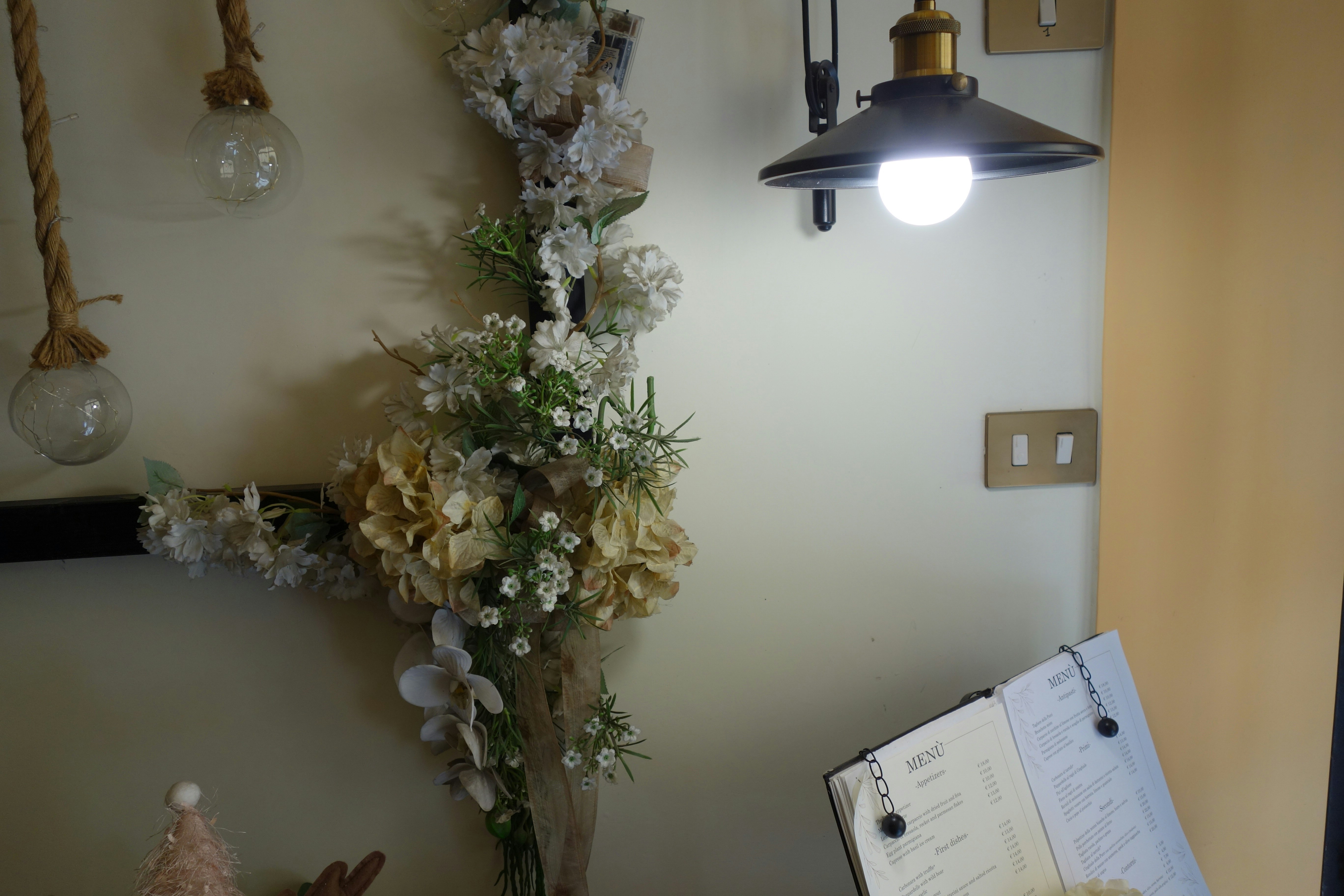 Dried flowers workspace