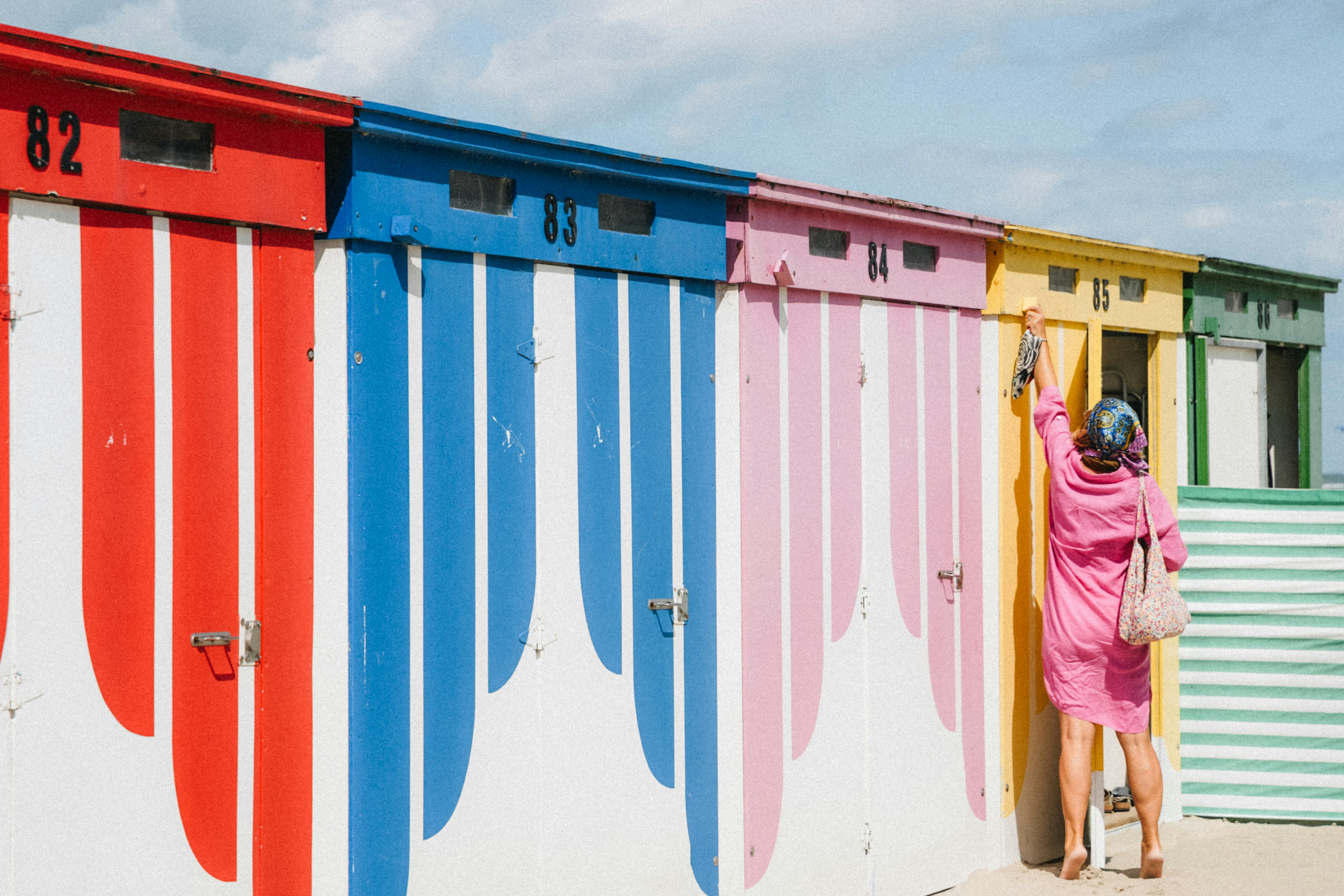 Discovering superfake handbags: Your Complete Resource about this Premium Counterfeit Market