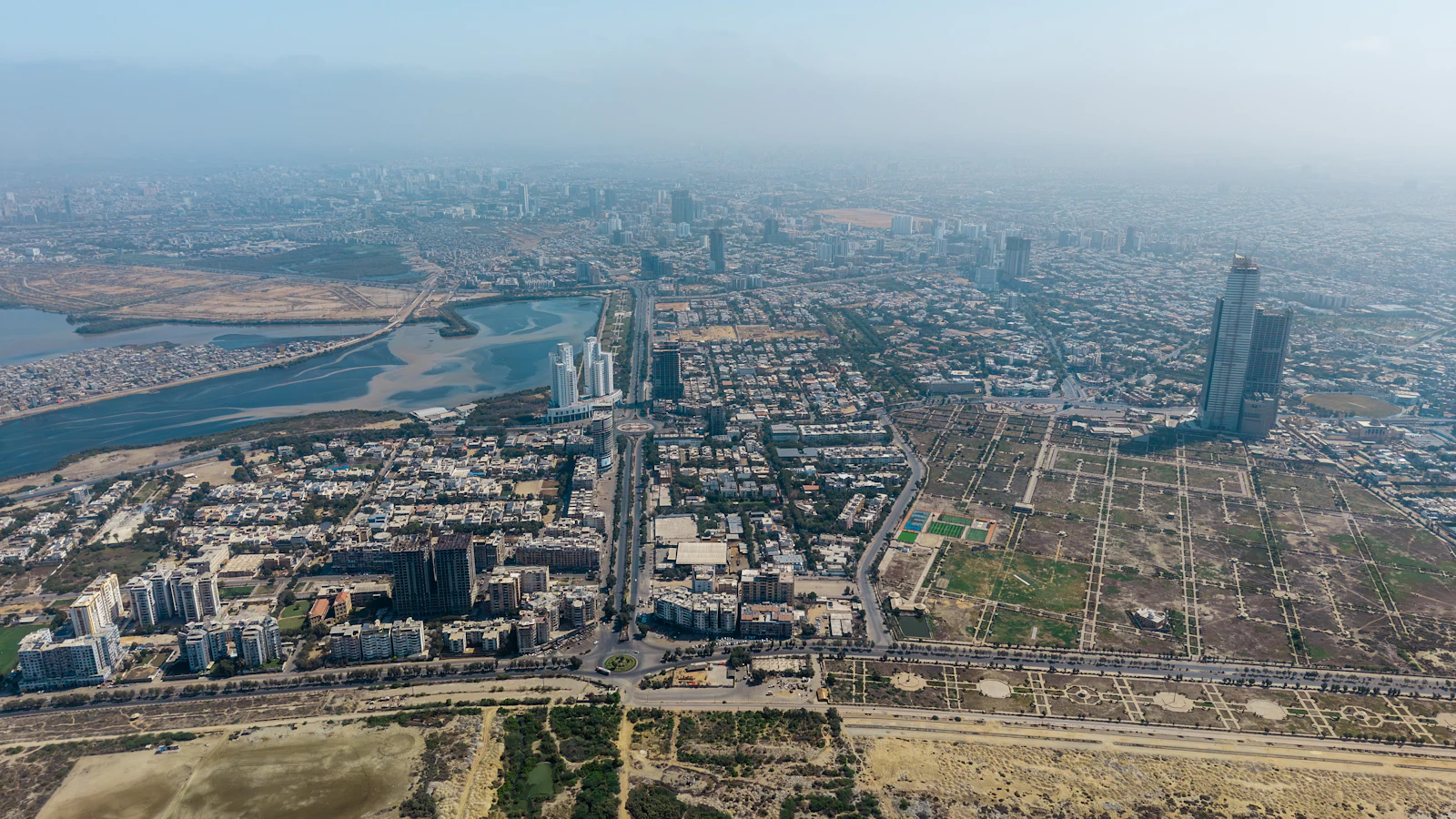Aerial view of the Karachi skyline with Bahria Icon Tower