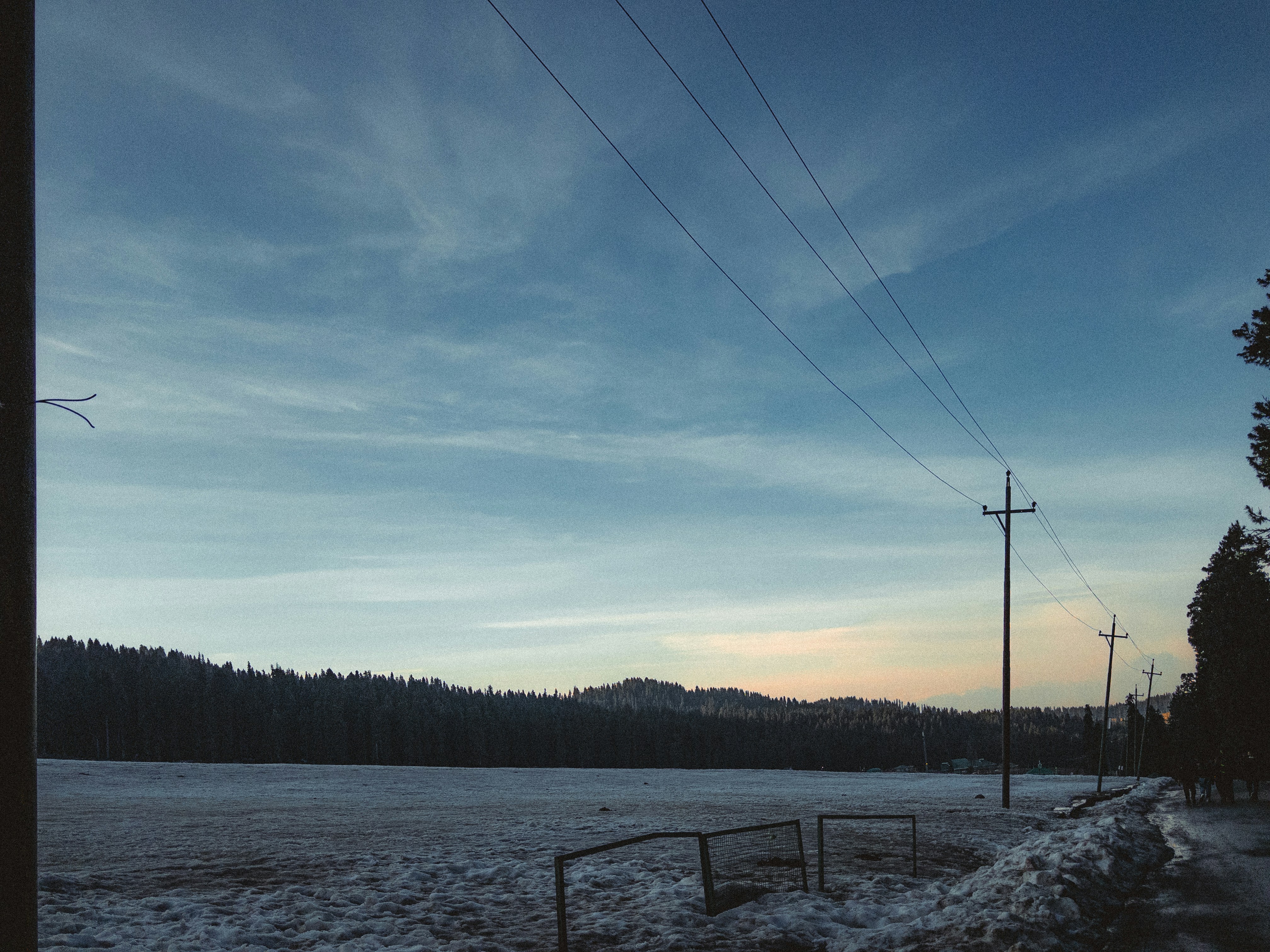 Review: Compact Solar Power Kits for Edge Data Centers — Hands-On 2026