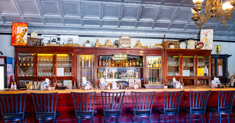 Most Historic Pubs in Ha Long Bay With Real Character and Good Stories