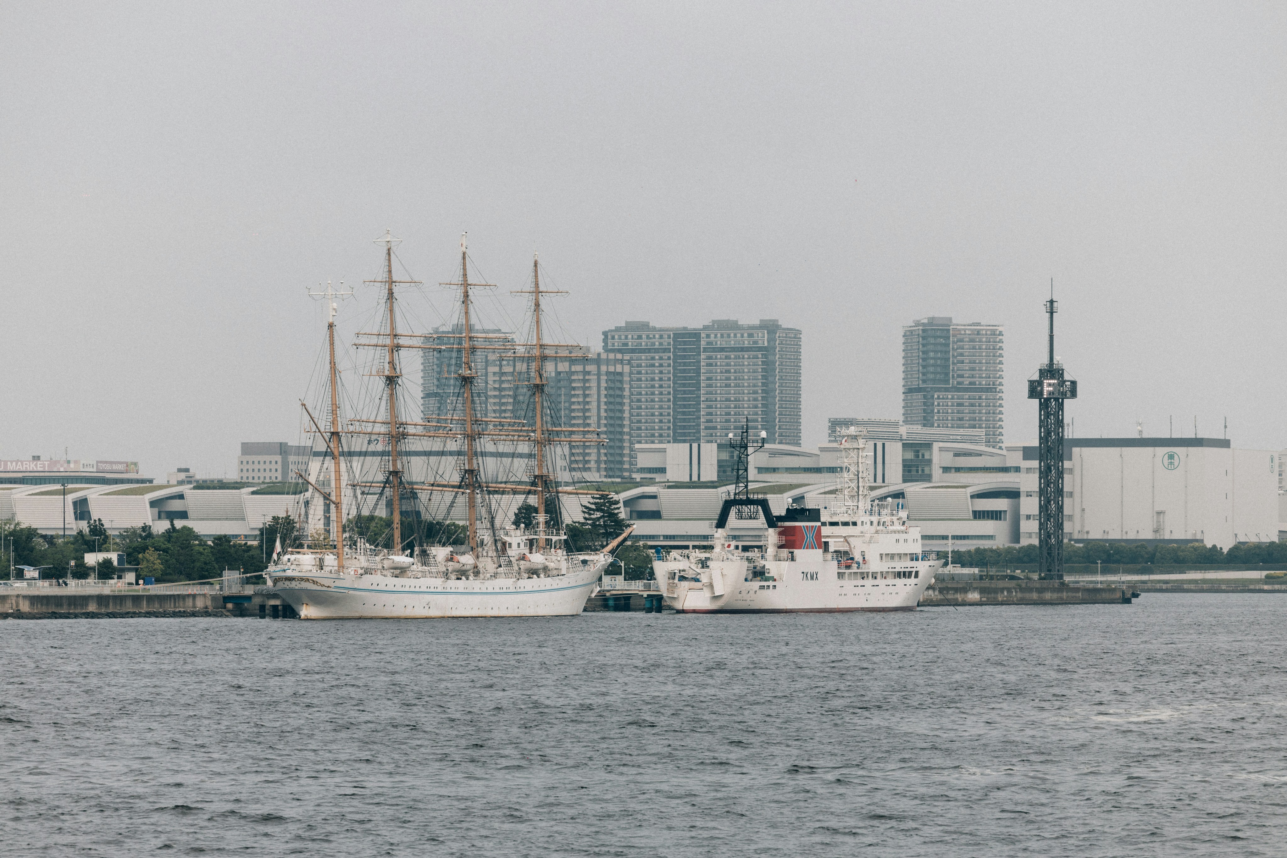 Photo by tsuyoshikozu