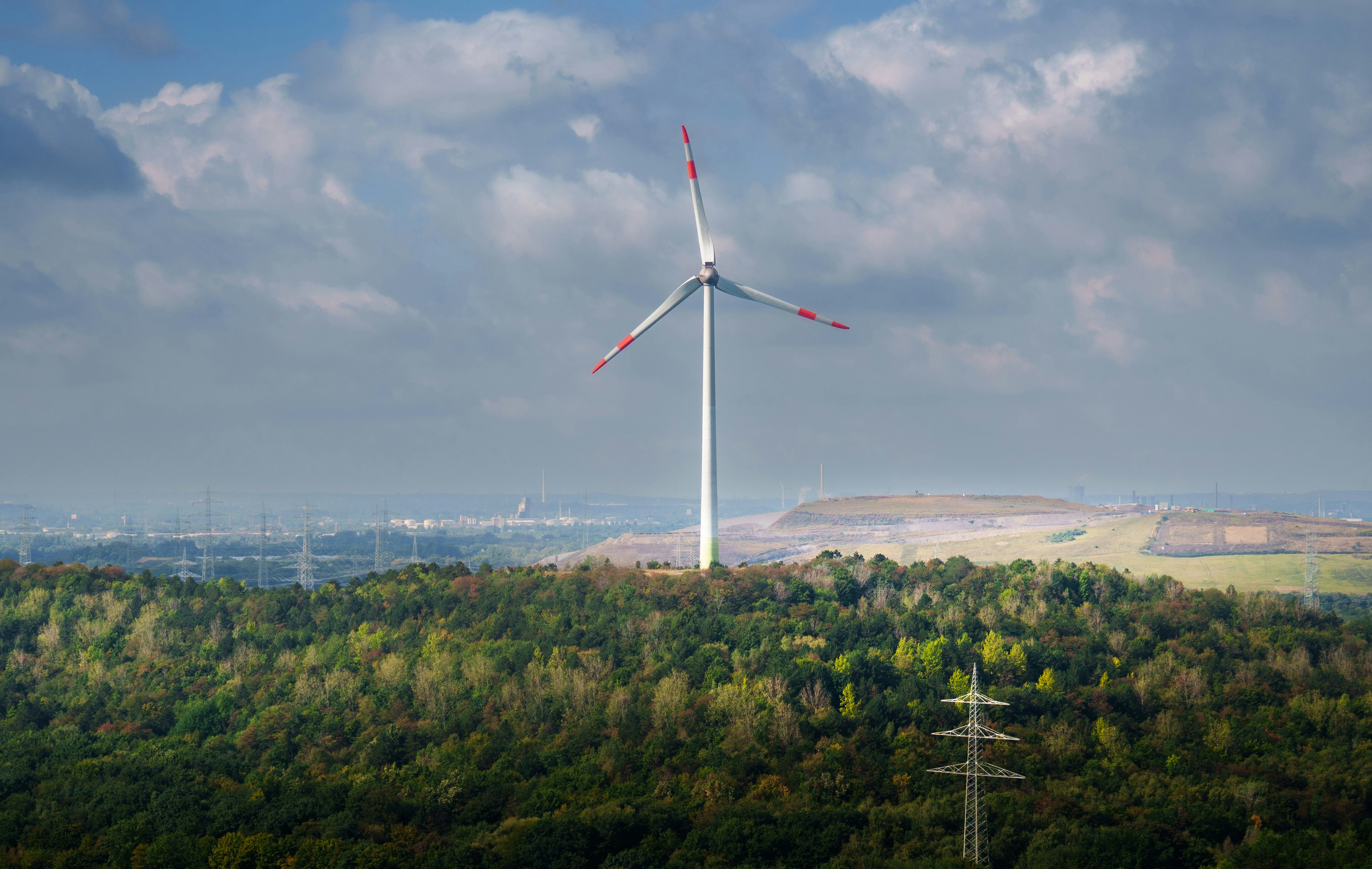 Green Technology Innovations Shaping a Sustainable Future