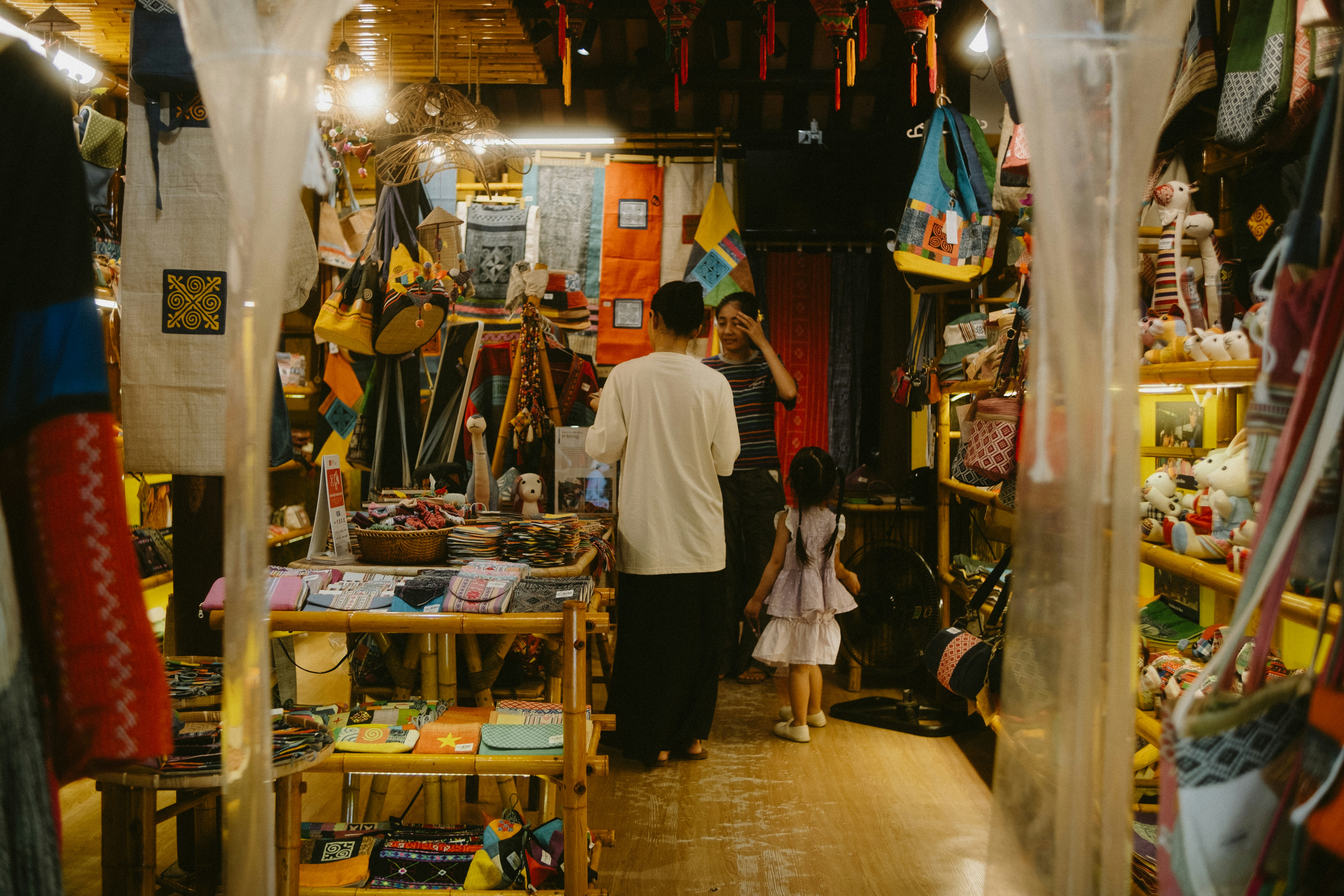 Crate Digging in KL: Why US Collectors Are Booking Flights Instead of Scrolling Depop