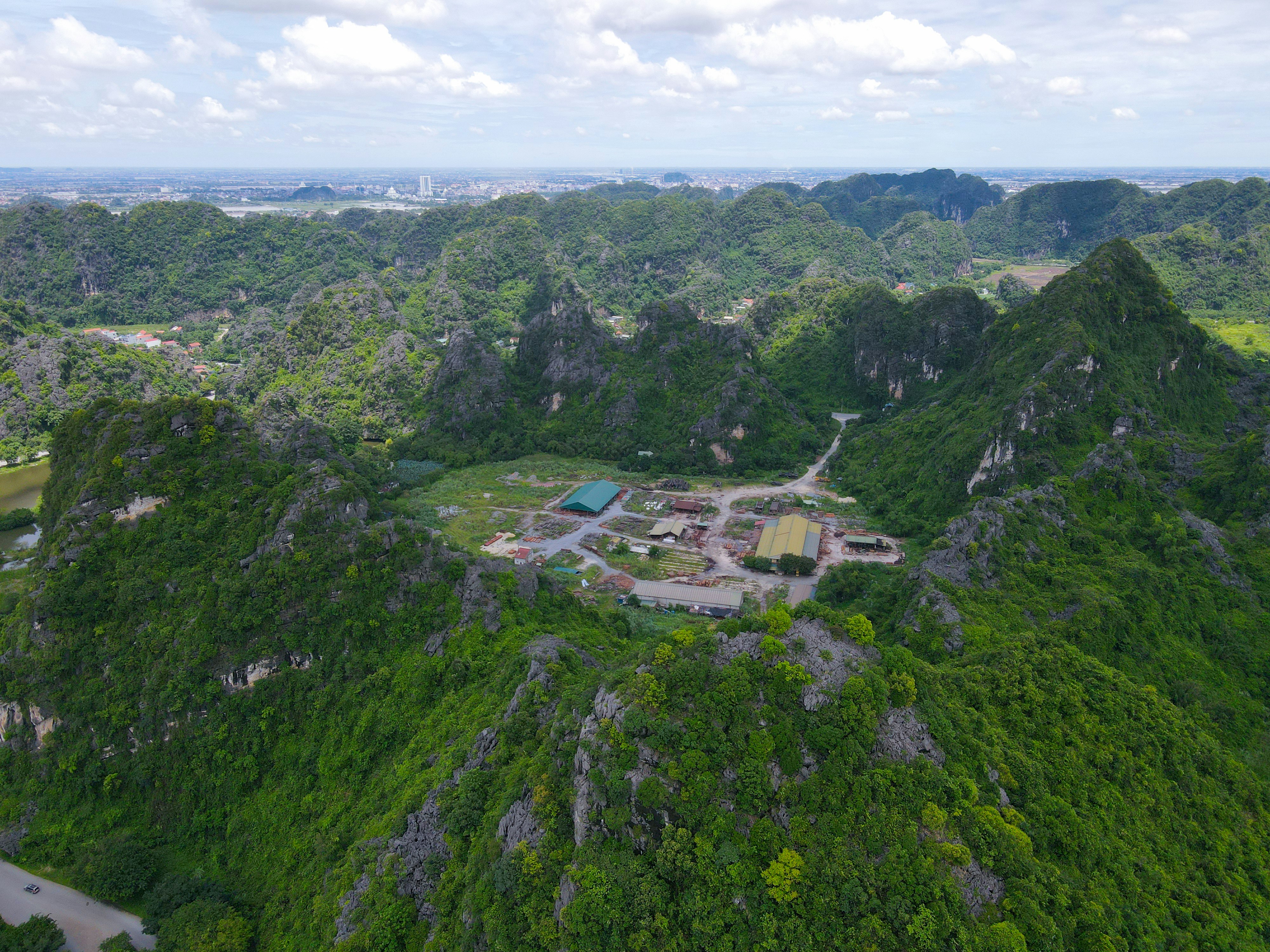 جبال كارستية خضراء