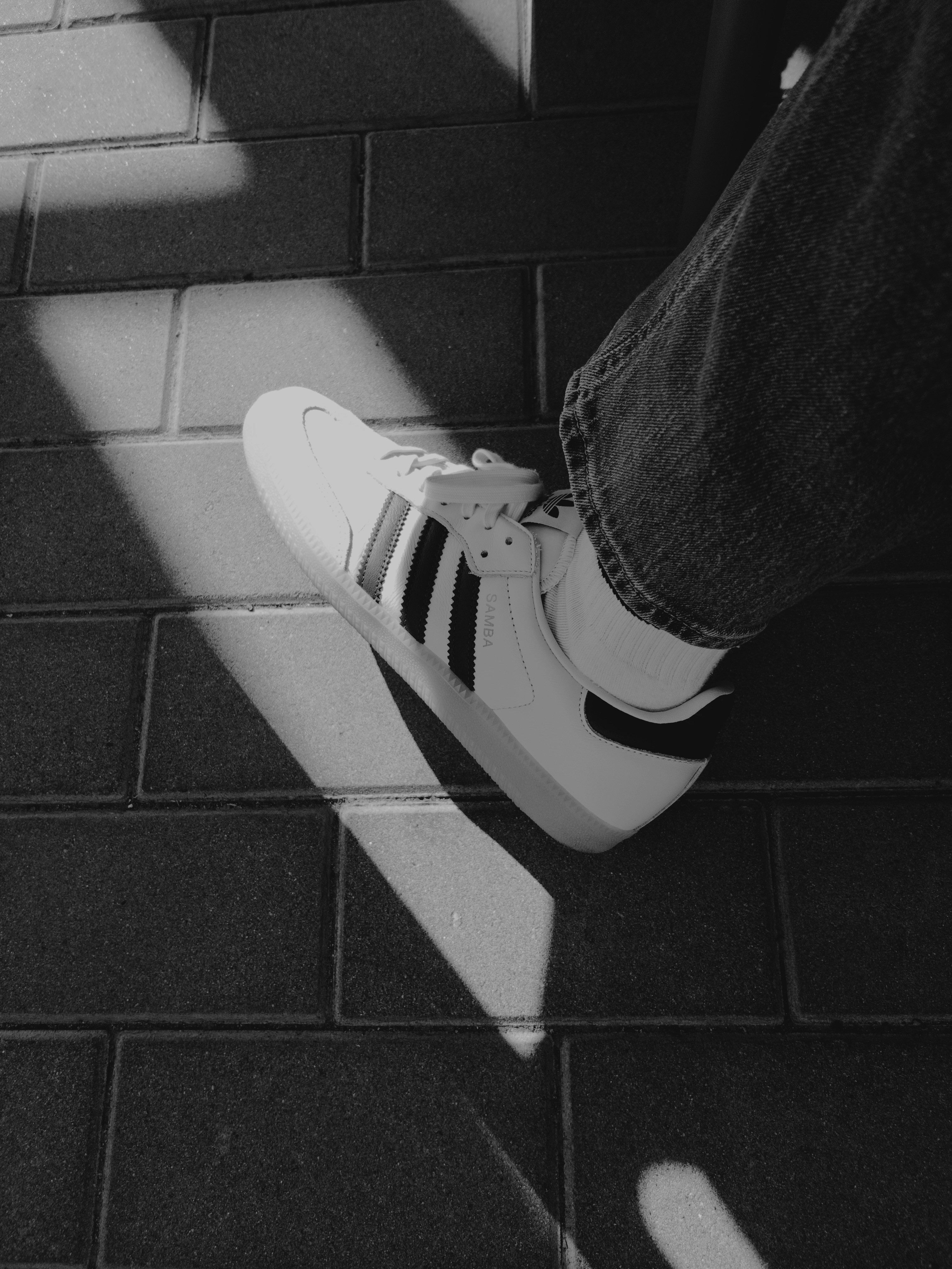 הנעליים שלנו