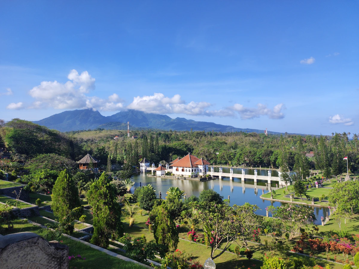 Karangasem Water Architecture & Royal Heritage Full-Day Trail