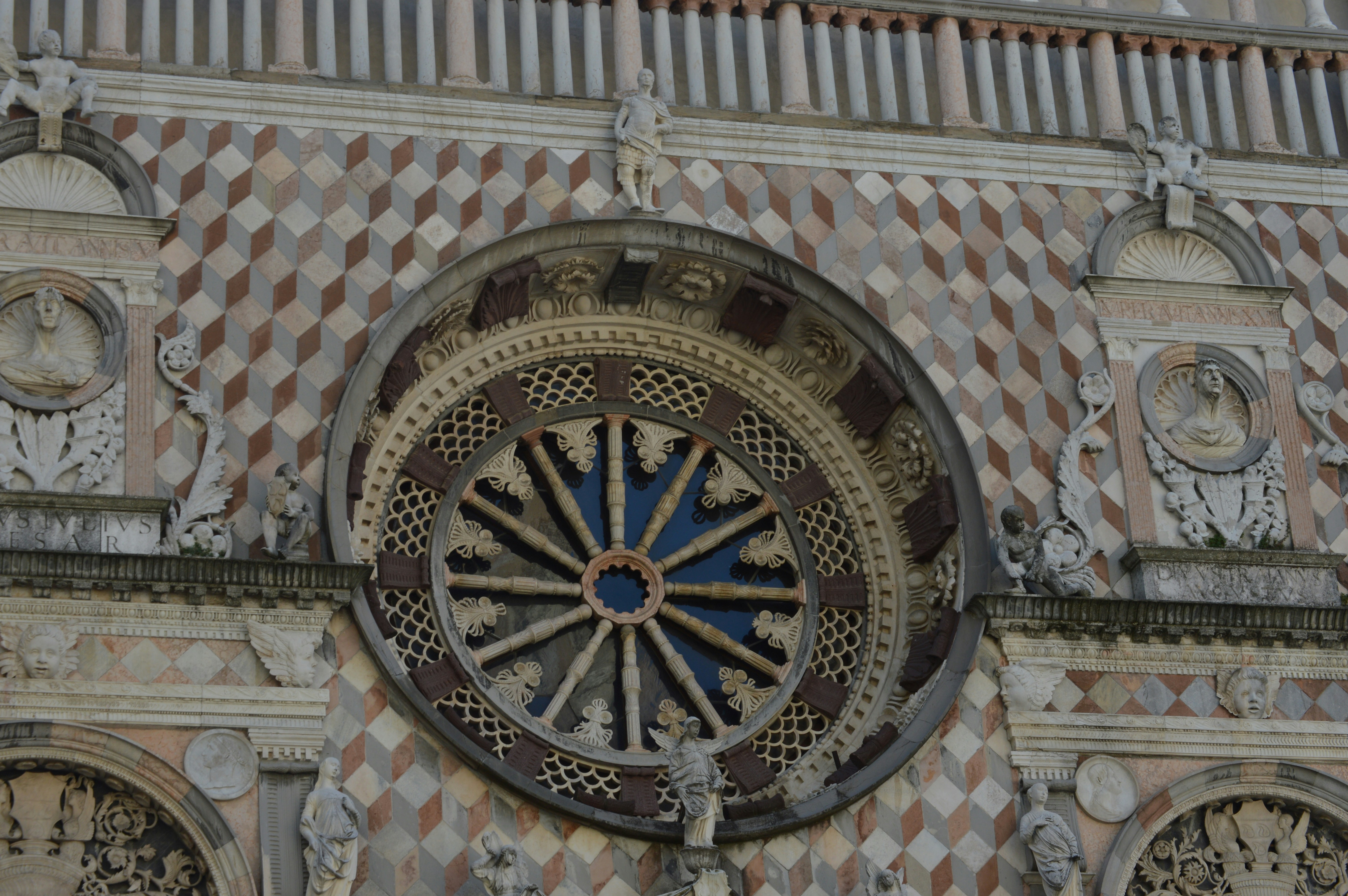 Photo by lorenzomorenog