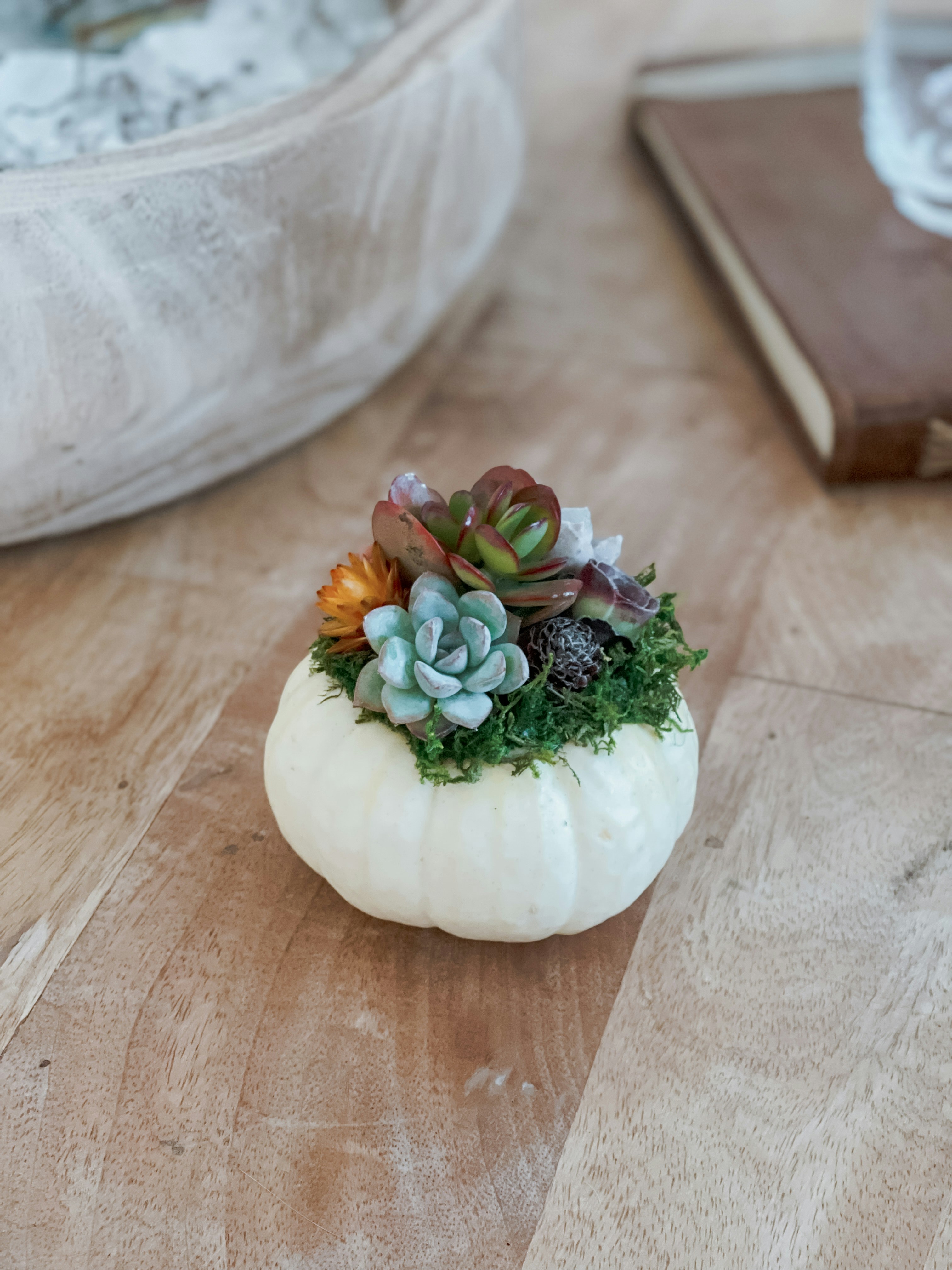 autumn crafts table, wallpaper, Thanksgiving Crafts for Kids: Easy and Creative Ideas 6