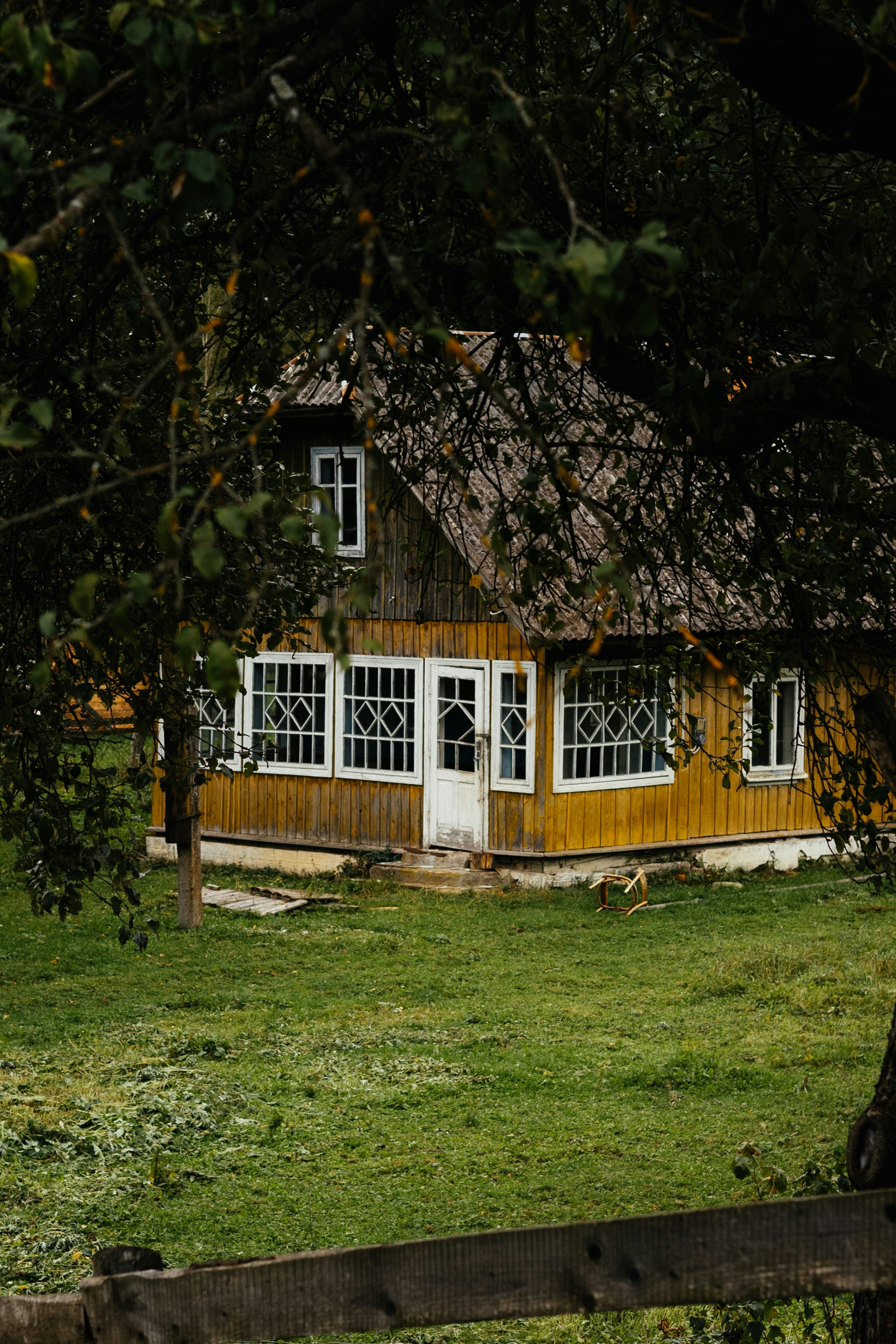 Sustainable Cottage Hosting: The Evolution of US Holiday Cottages in 2026