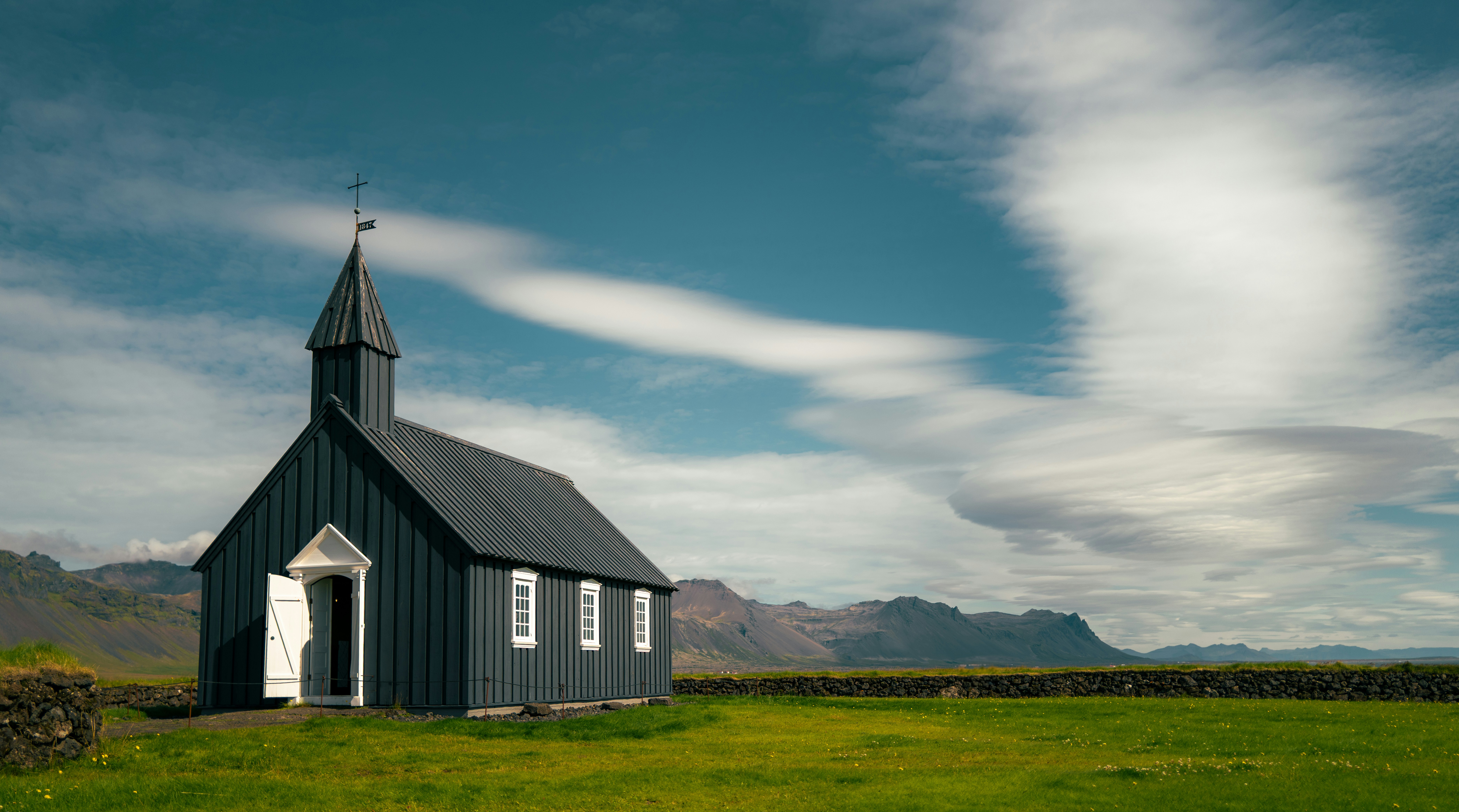 Photo by korner_kosmos