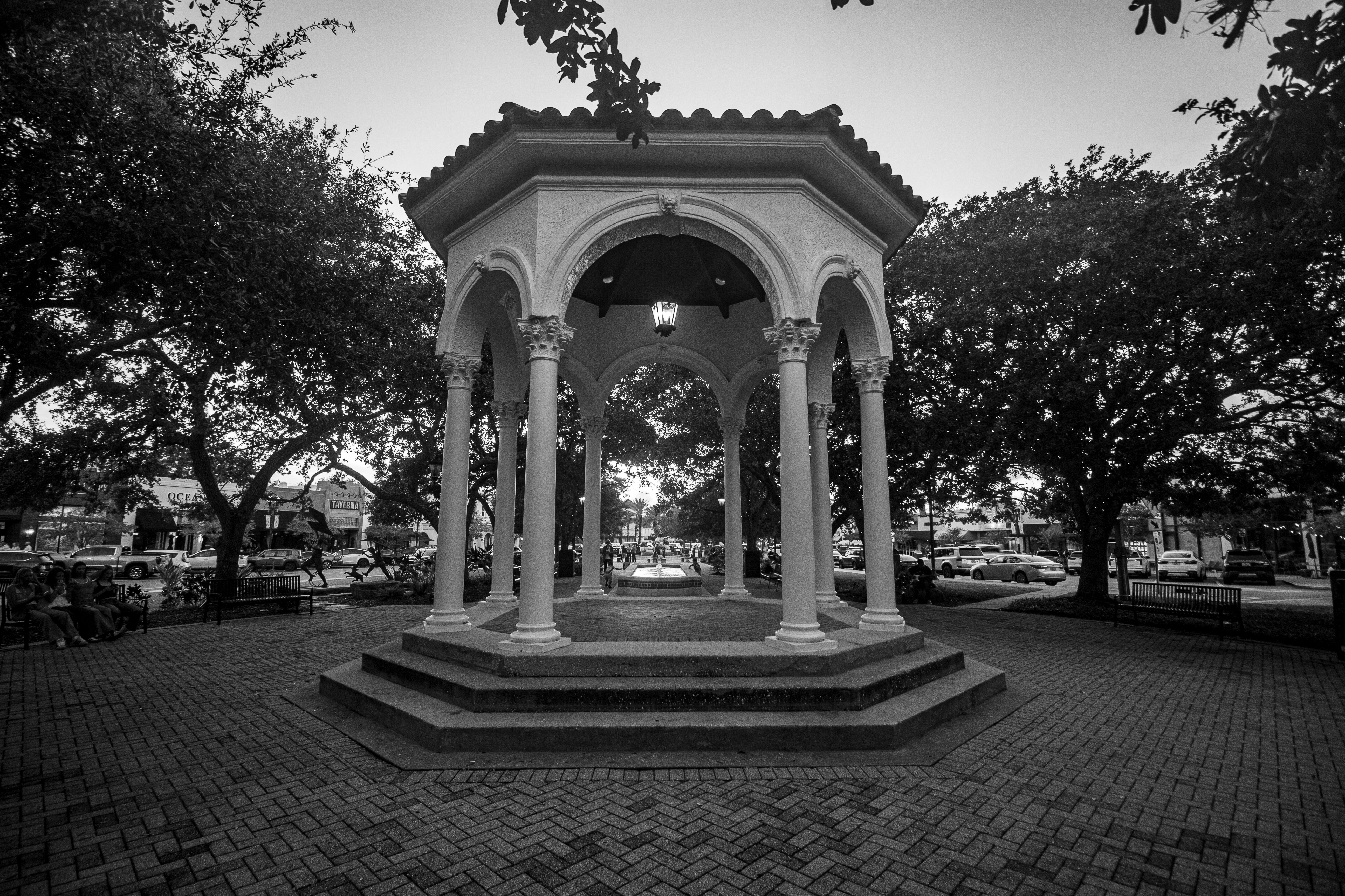 Photo by frontspace101