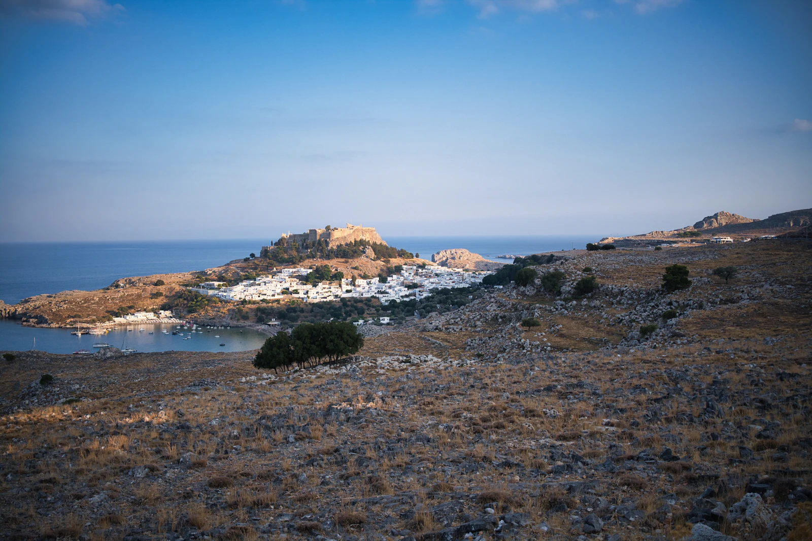 Avant Mar: Design and Matsuhisa on Paros