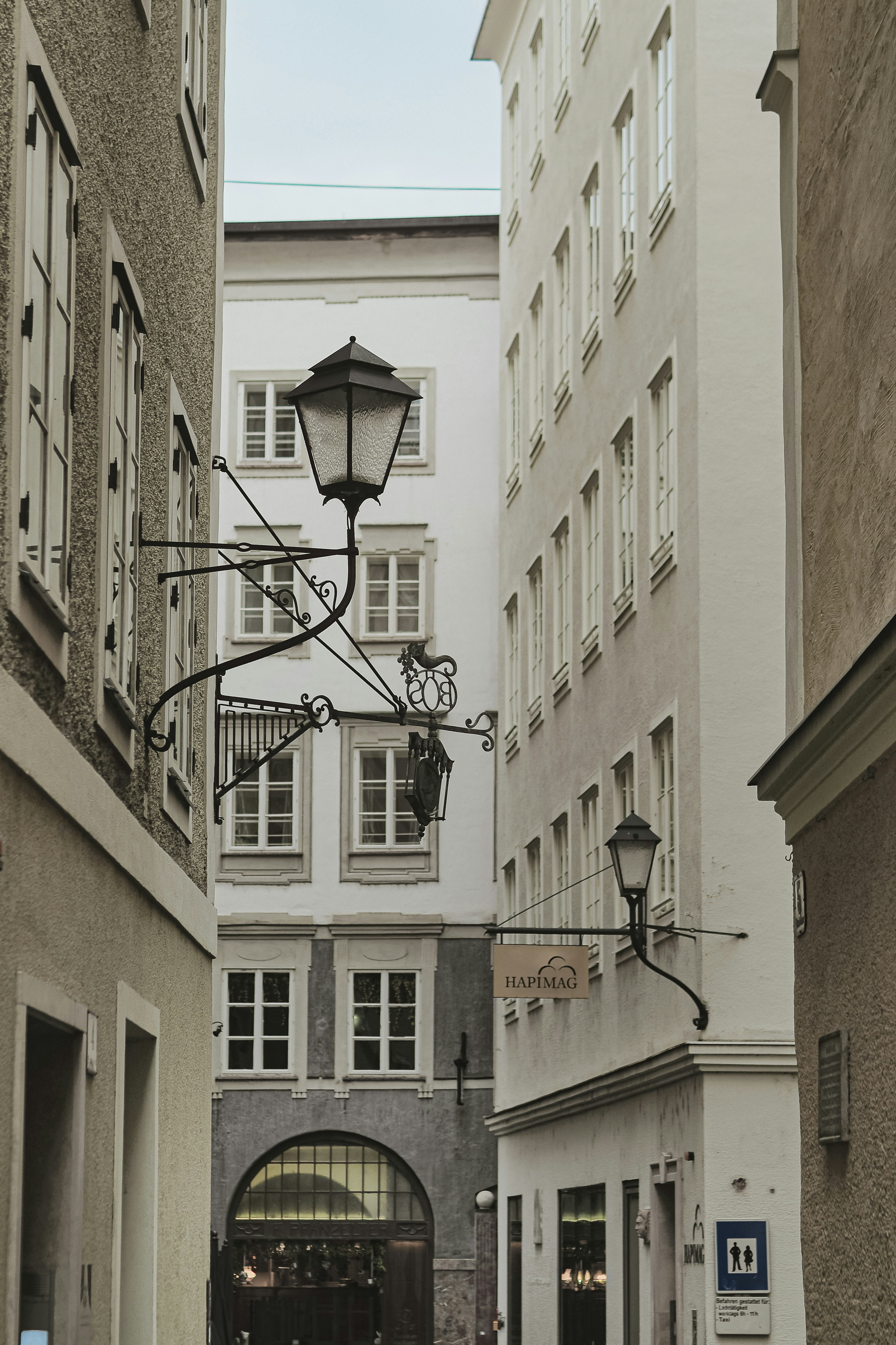 Photo by laurachouette