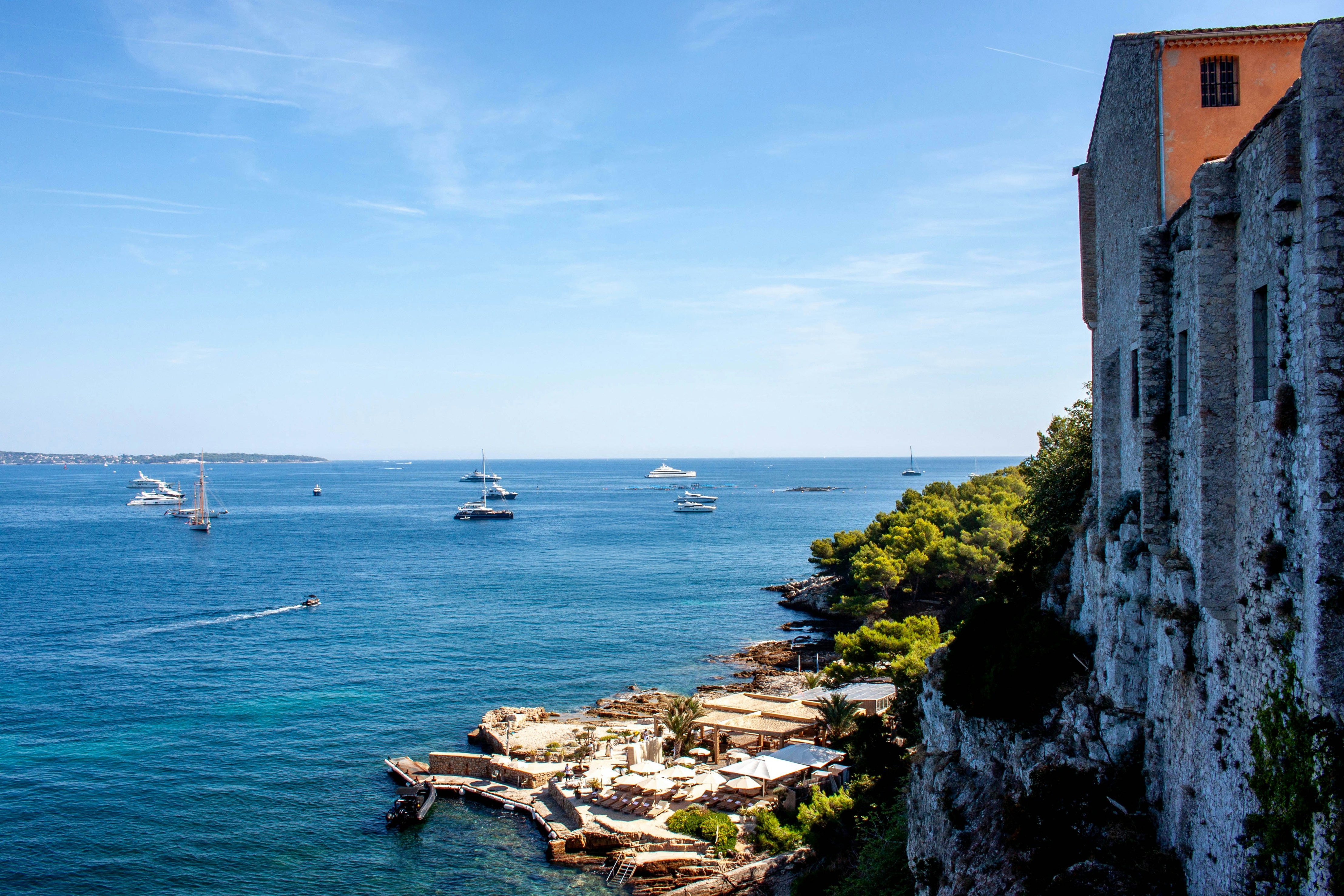 Photo by kamillaisalieva