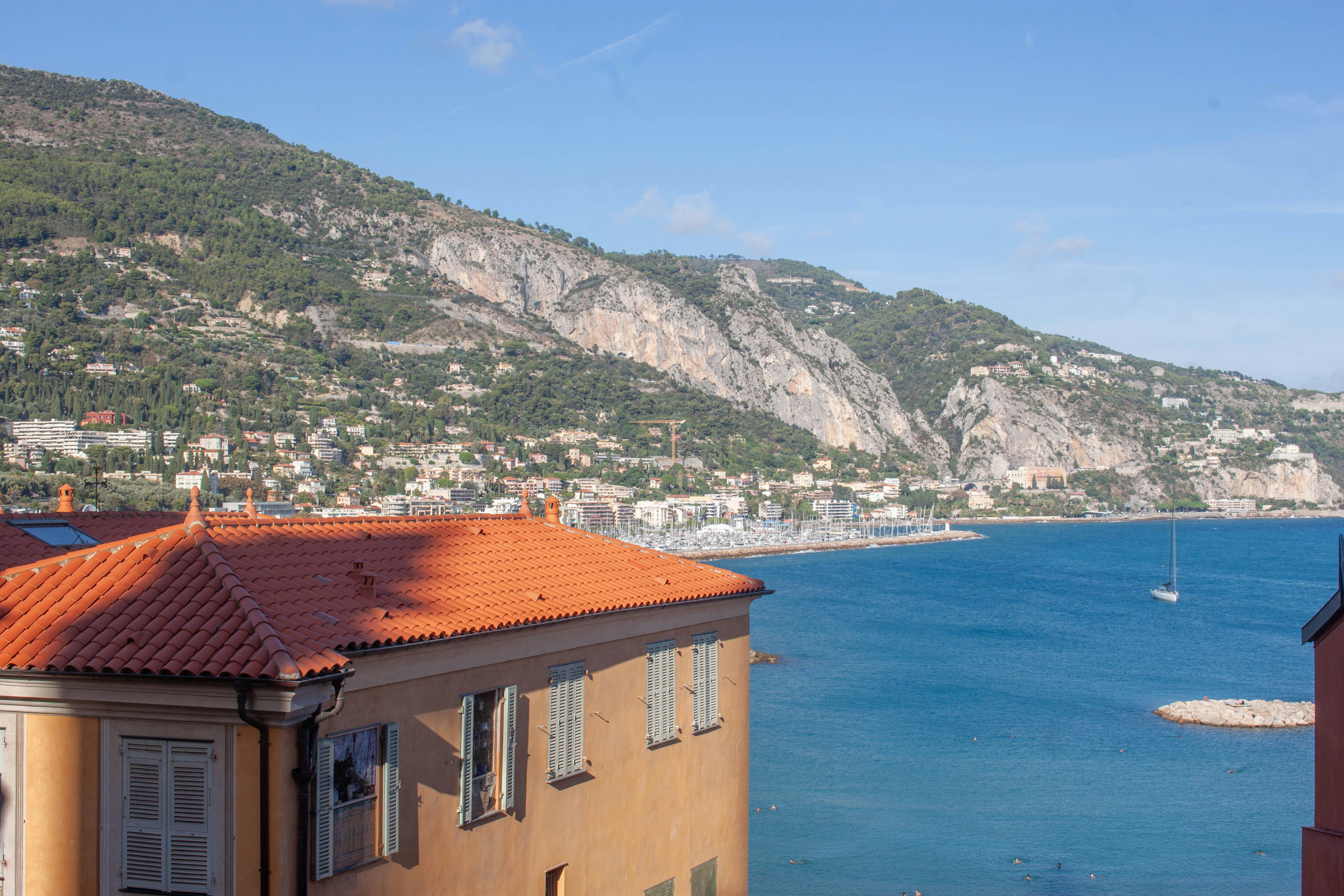 Photo by kamillaisalieva